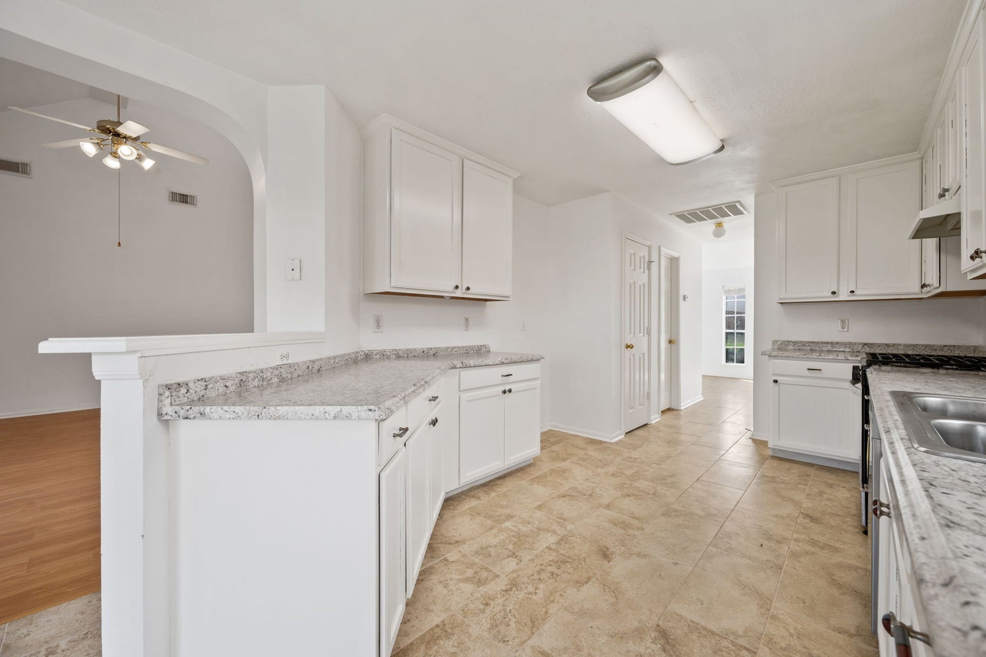26900 Castlecliff Lane, Kingwood, TX 77339 26900 Castlecliff Lane, Kingwood, TX 77339