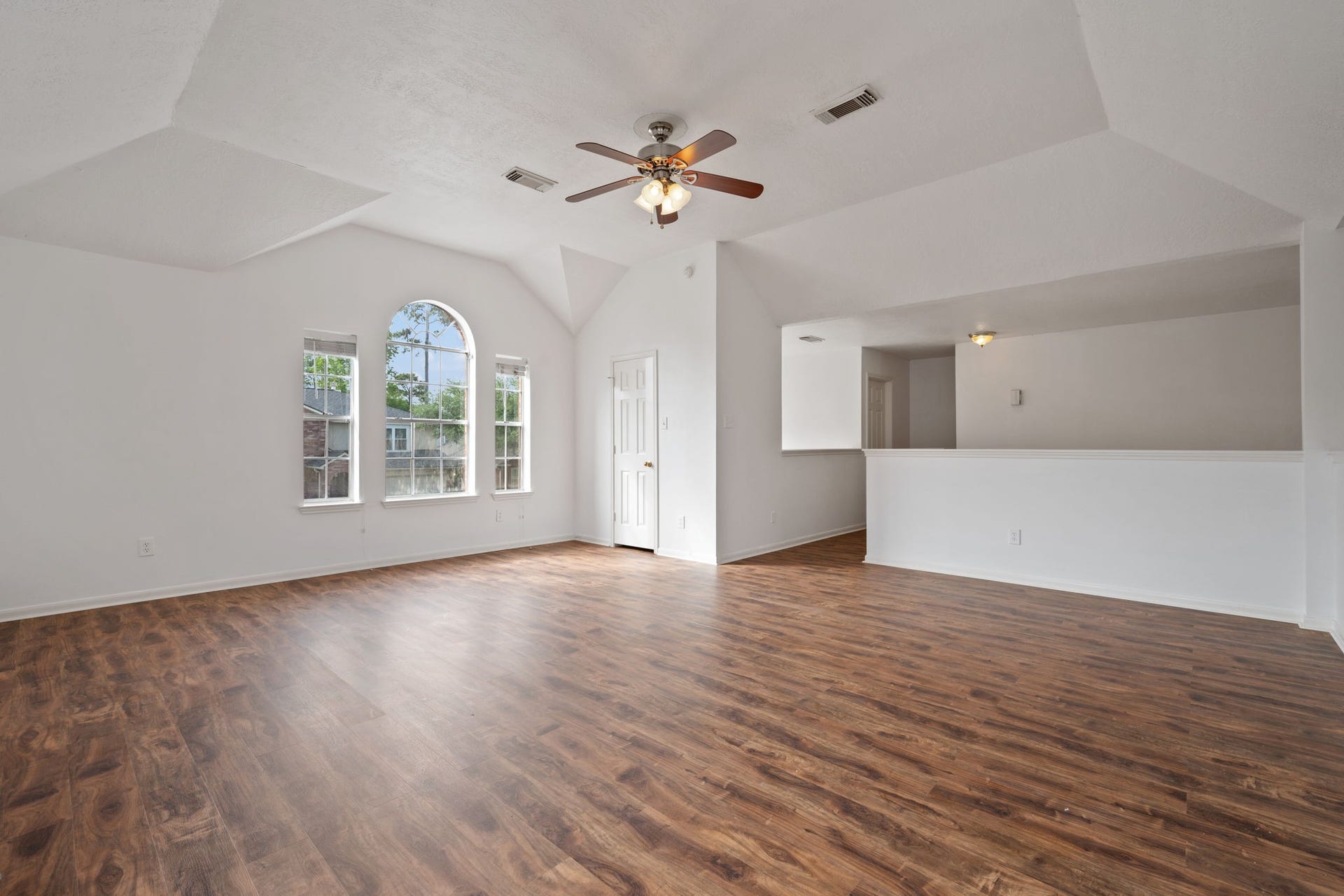 26900 Castlecliff Lane, Kingwood, TX 77339 26900 Castlecliff Lane, Kingwood, TX 77339