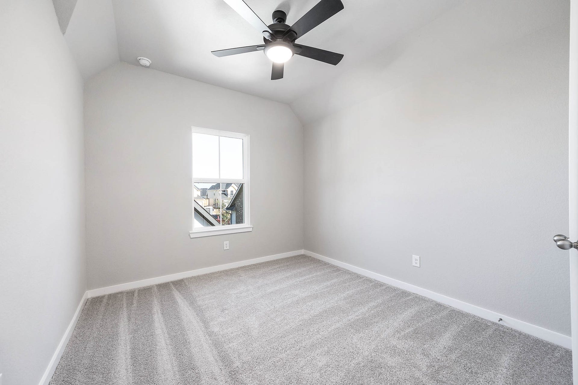 465 Wild Thicket Drive, Katy, TX 77493 Bedroom 5