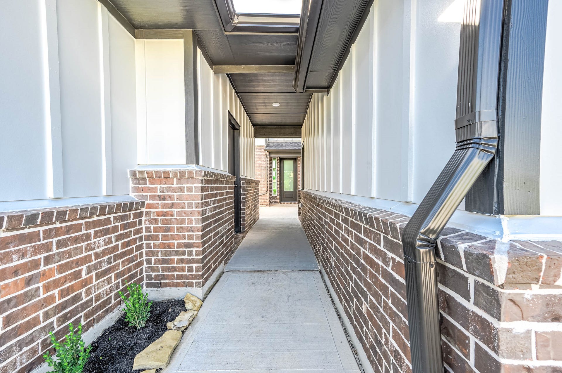465 Wild Thicket Drive, Katy, TX 77493 Entry Way To Extra Room and Courtyard
