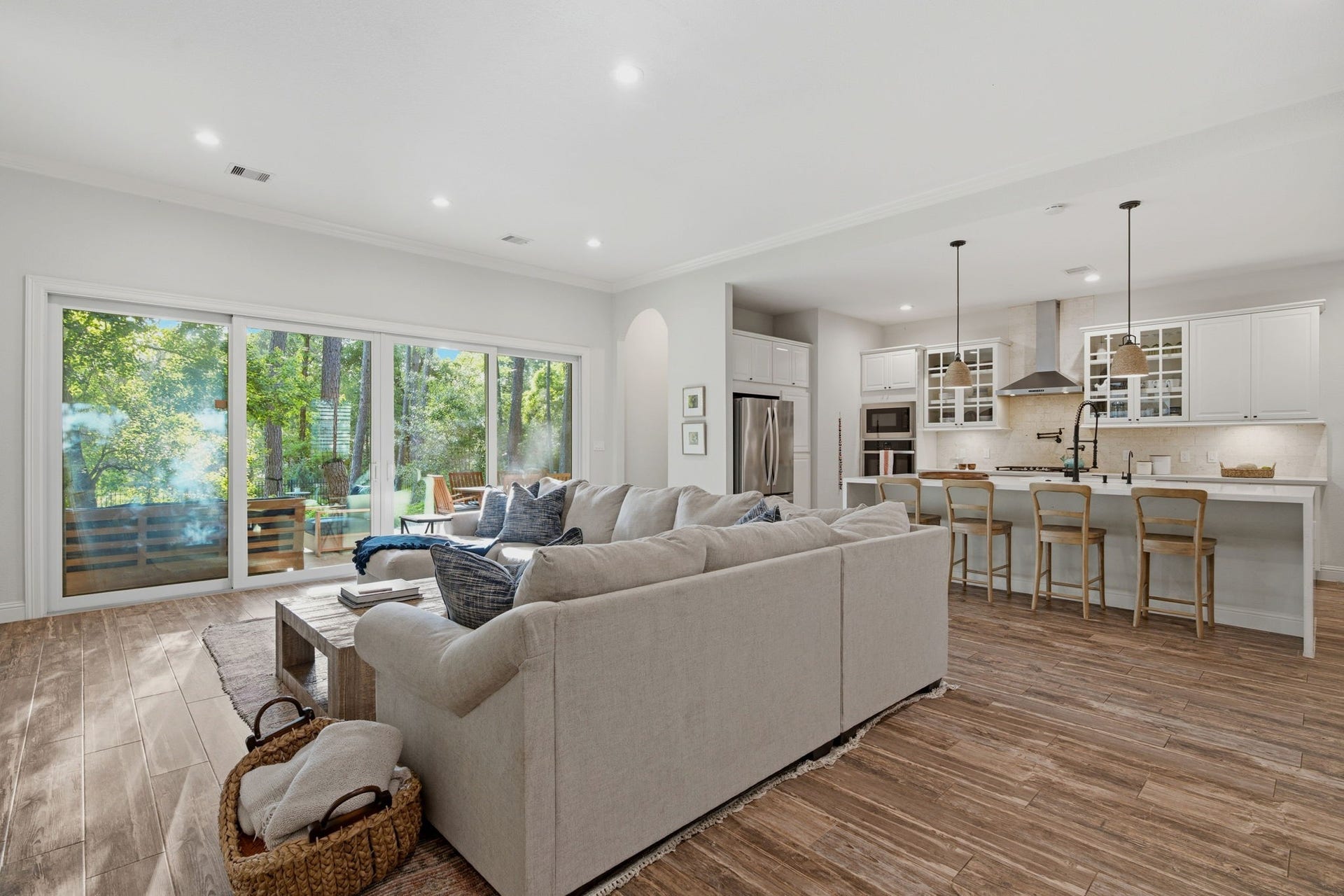 25103 W Tara Plantation Drive, Tomball, TX 77375 25103 W Tara Plantation Drive, Tomball, TX 77375
