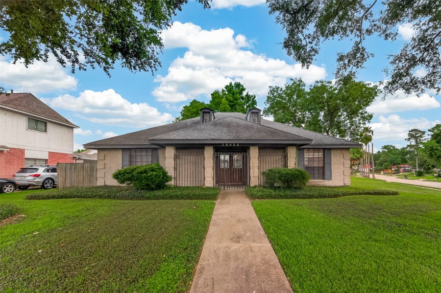 Property photo for 12835 Woodlite Lane, Houston, TX