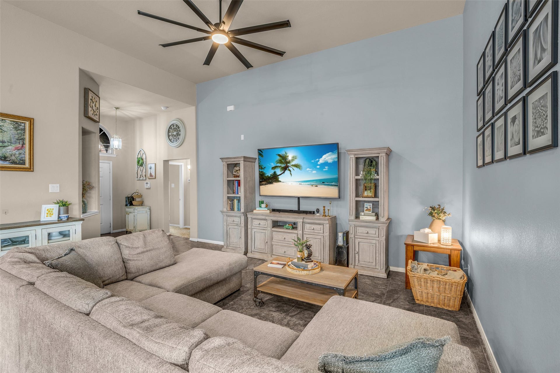 Prefer a cozier arrangement? Move your sofa to make movienight come alive for everyone.