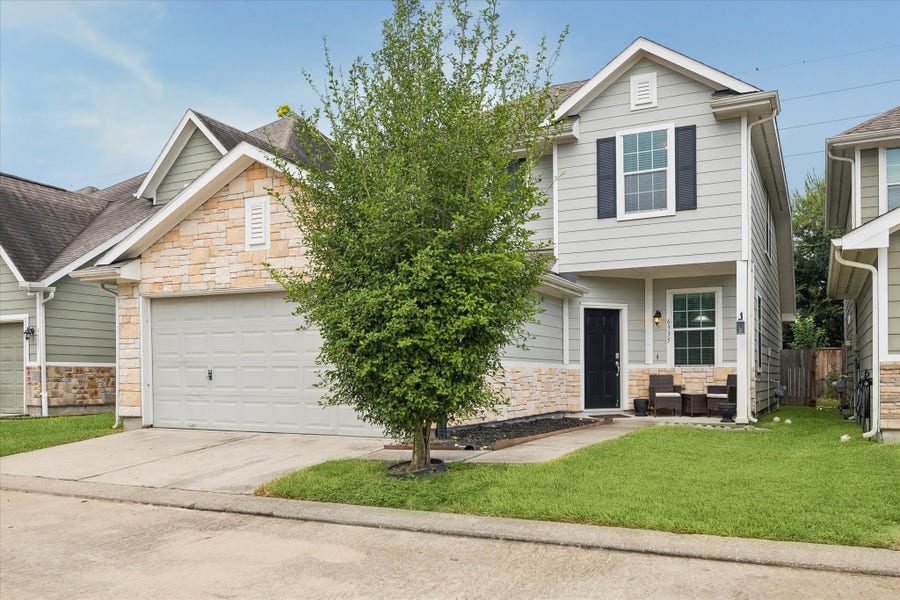 Property photo for 6335 Wilshire Ridge, Houston, TX