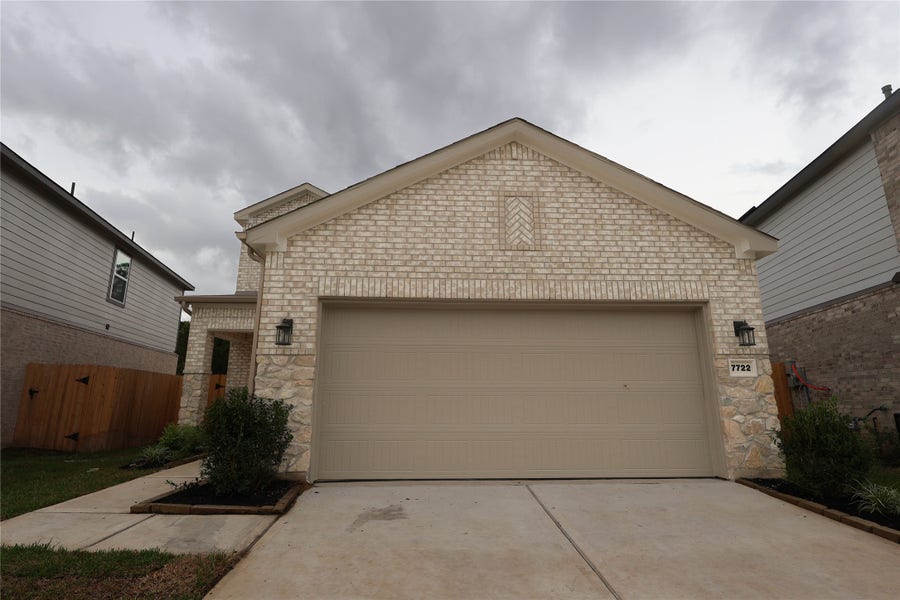 Property photo for 7722 Bergamot Cir, Magnolia, TX