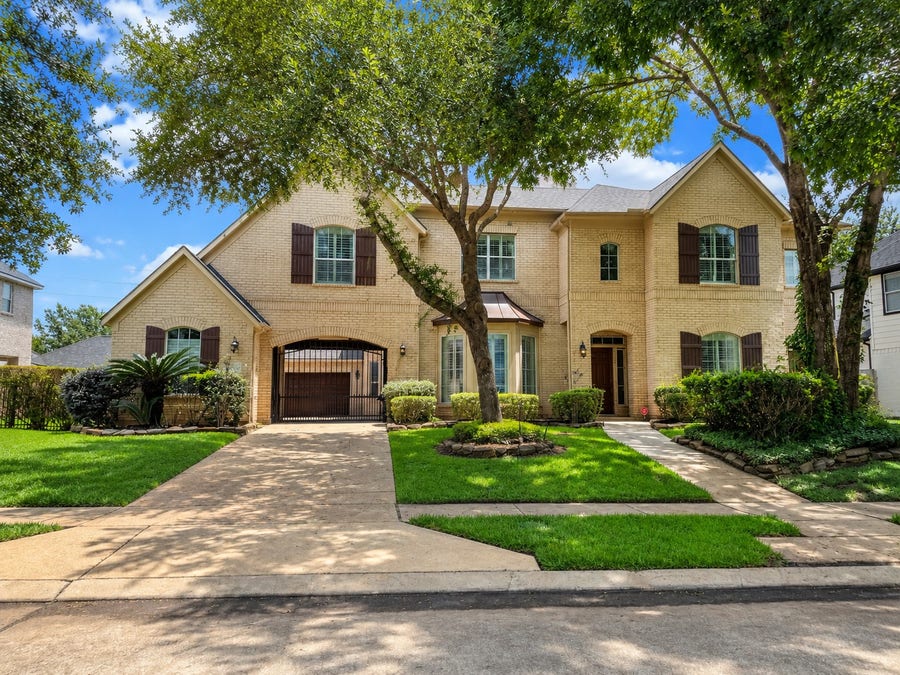 Property photo for 9227 Hummingbird Lane, Missouri City, TX