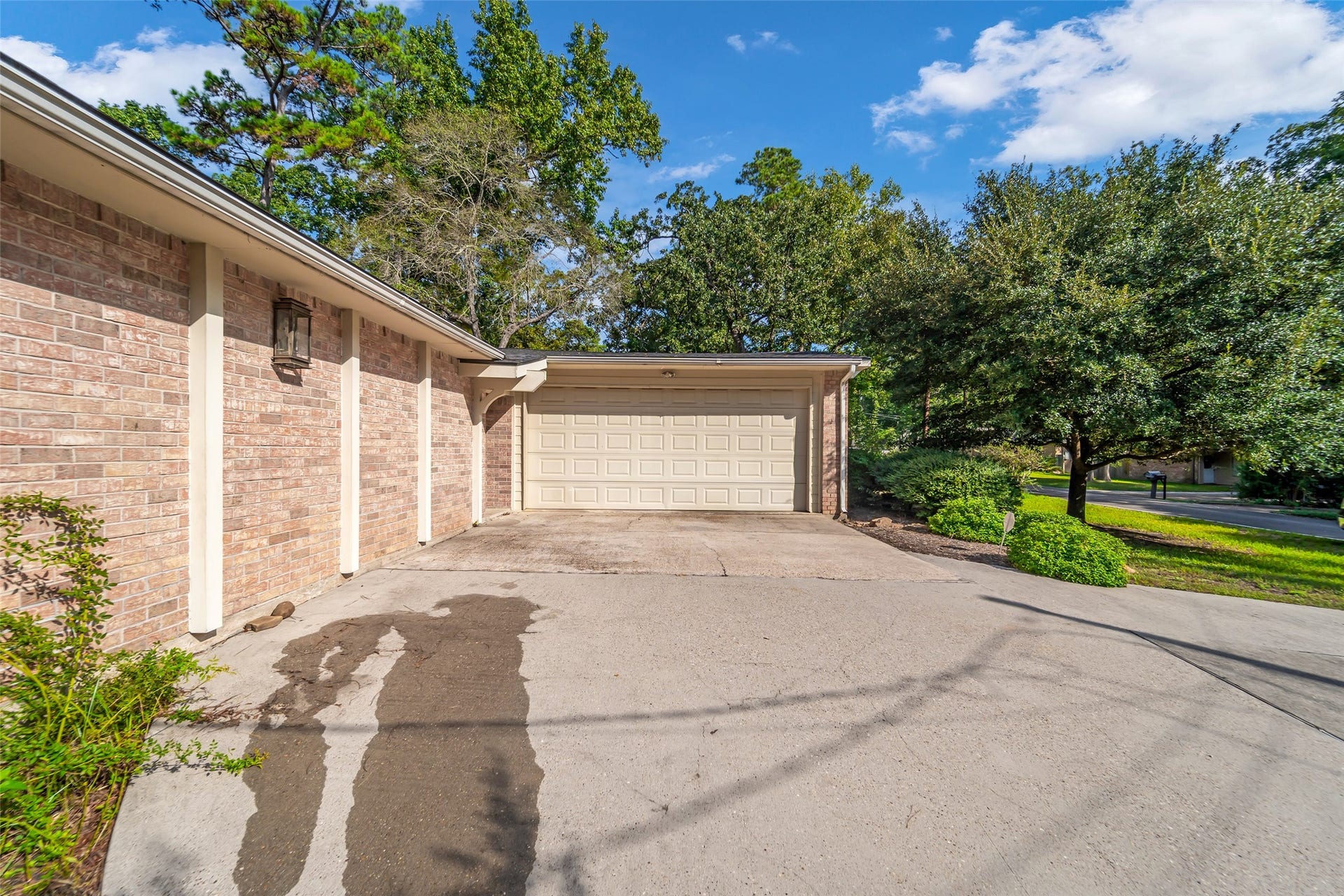 95 Paradise Valley Drive, Conroe, TX 77304