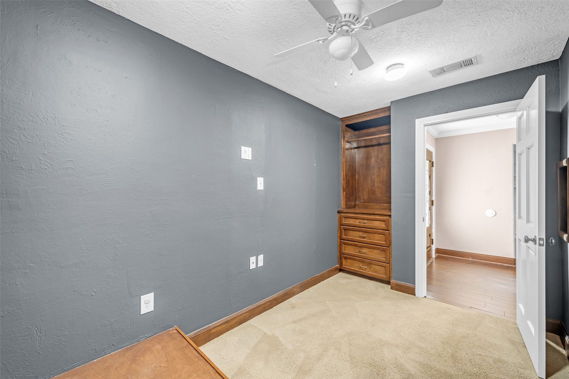 95 Paradise Valley Drive, Conroe, TX 77304