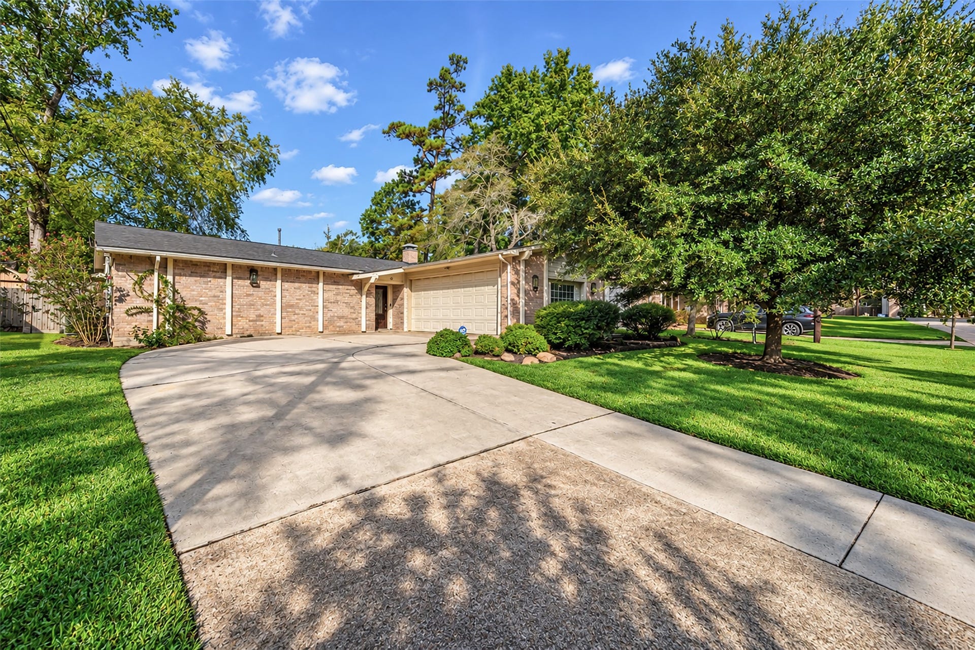 95 Paradise Valley Drive, Conroe, TX 77304