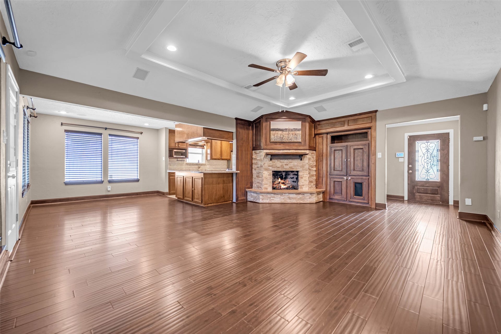 95 Paradise Valley Drive, Conroe, TX 77304