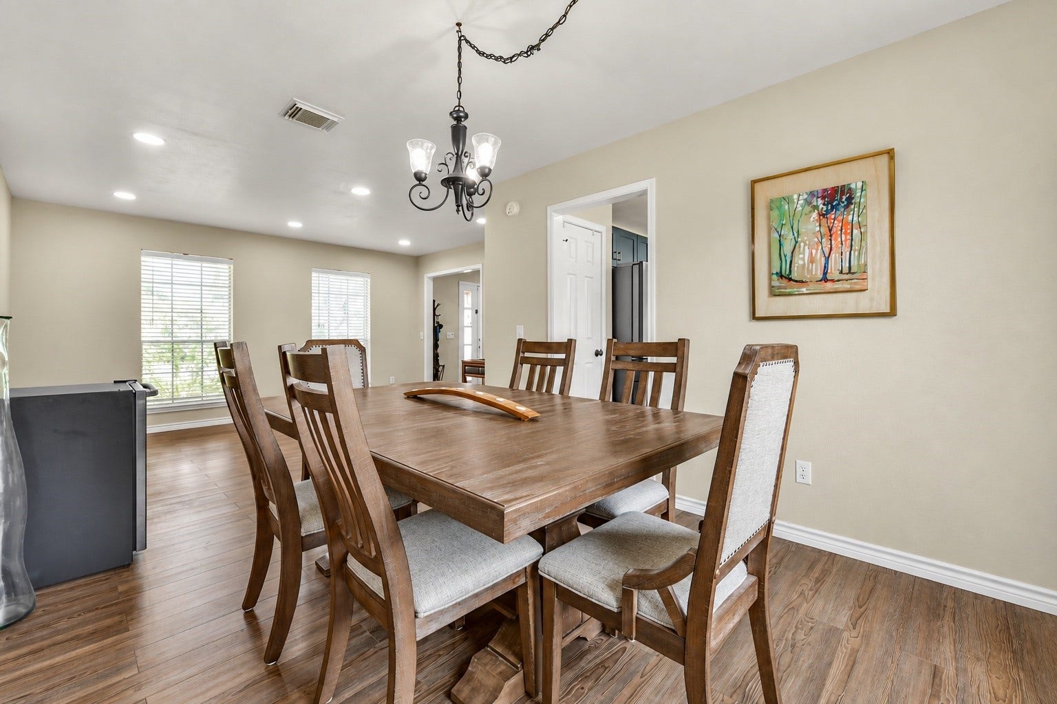 3905 Spring Circle Drive W, Pearland, TX 77584 Formal dining room
