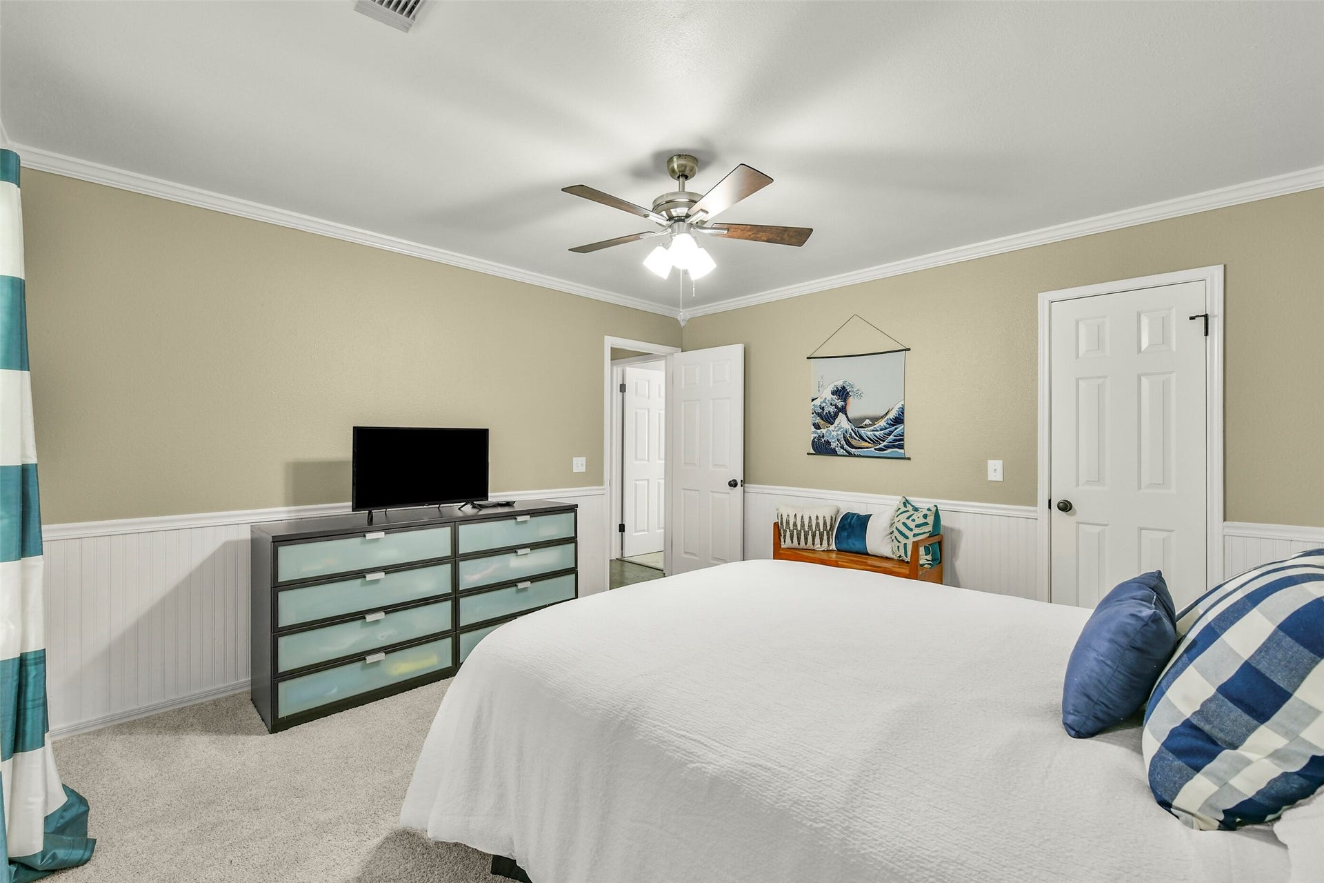 3905 Spring Circle Drive W, Pearland, TX 77584 Bedroom 2