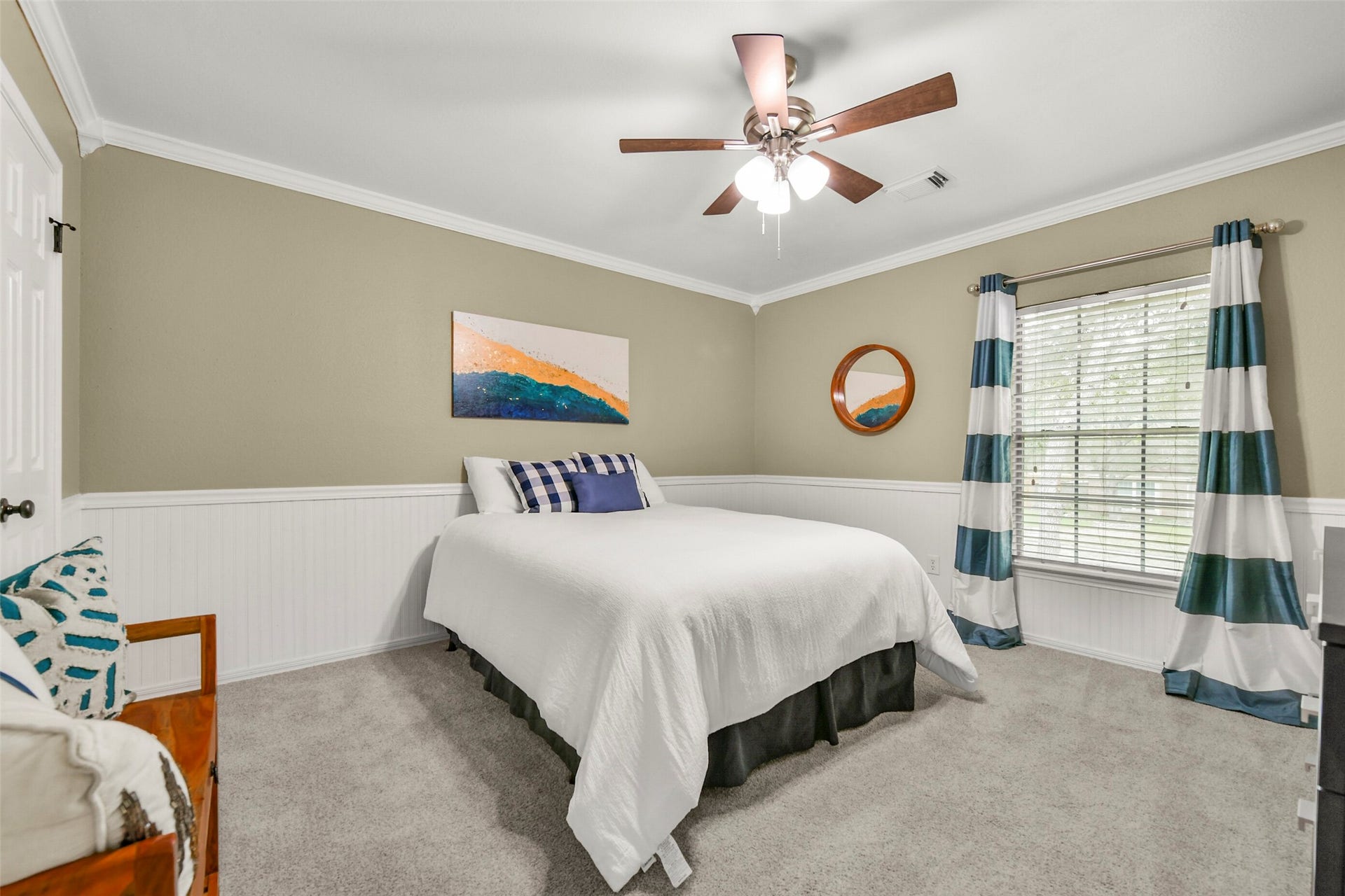 3905 Spring Circle Drive W, Pearland, TX 77584 Bedroom 2