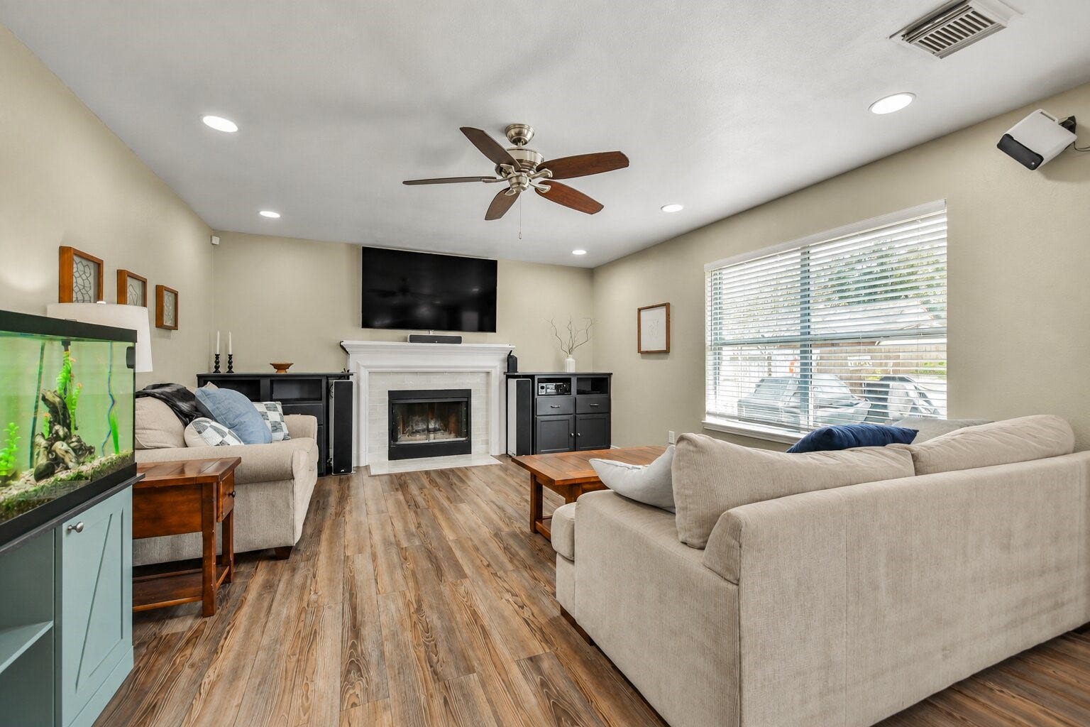 3905 Spring Circle Drive W, Pearland, TX 77584 3905 Spring Circle Drive W, Pearland, TX 77584