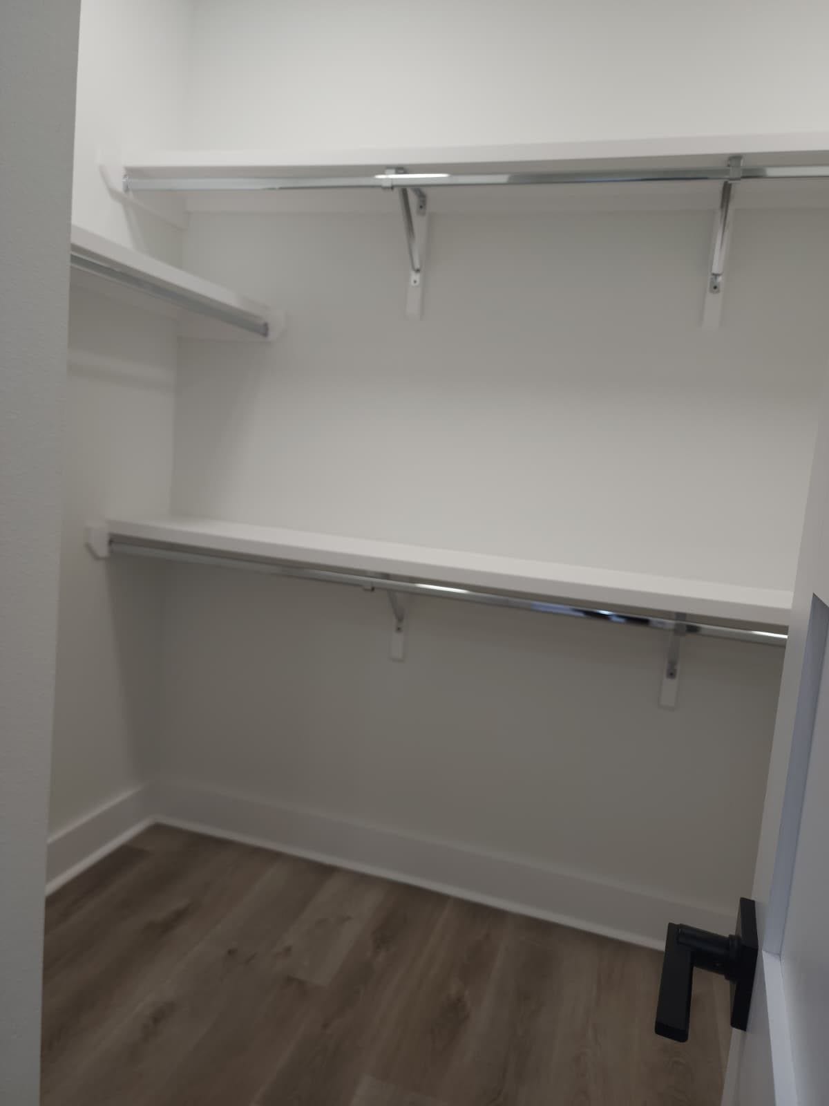 5518E CORTLANDT Street, Houston, TX 77076 Spacious closet conveniently located next to the shower for easy access.