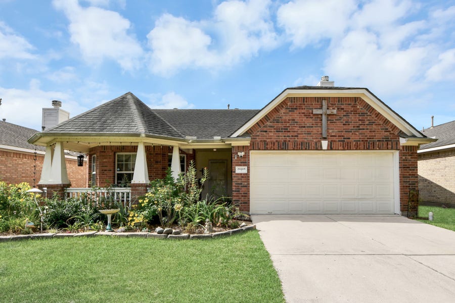 Property photo for 21615 Britton Hill Way, Katy, TX