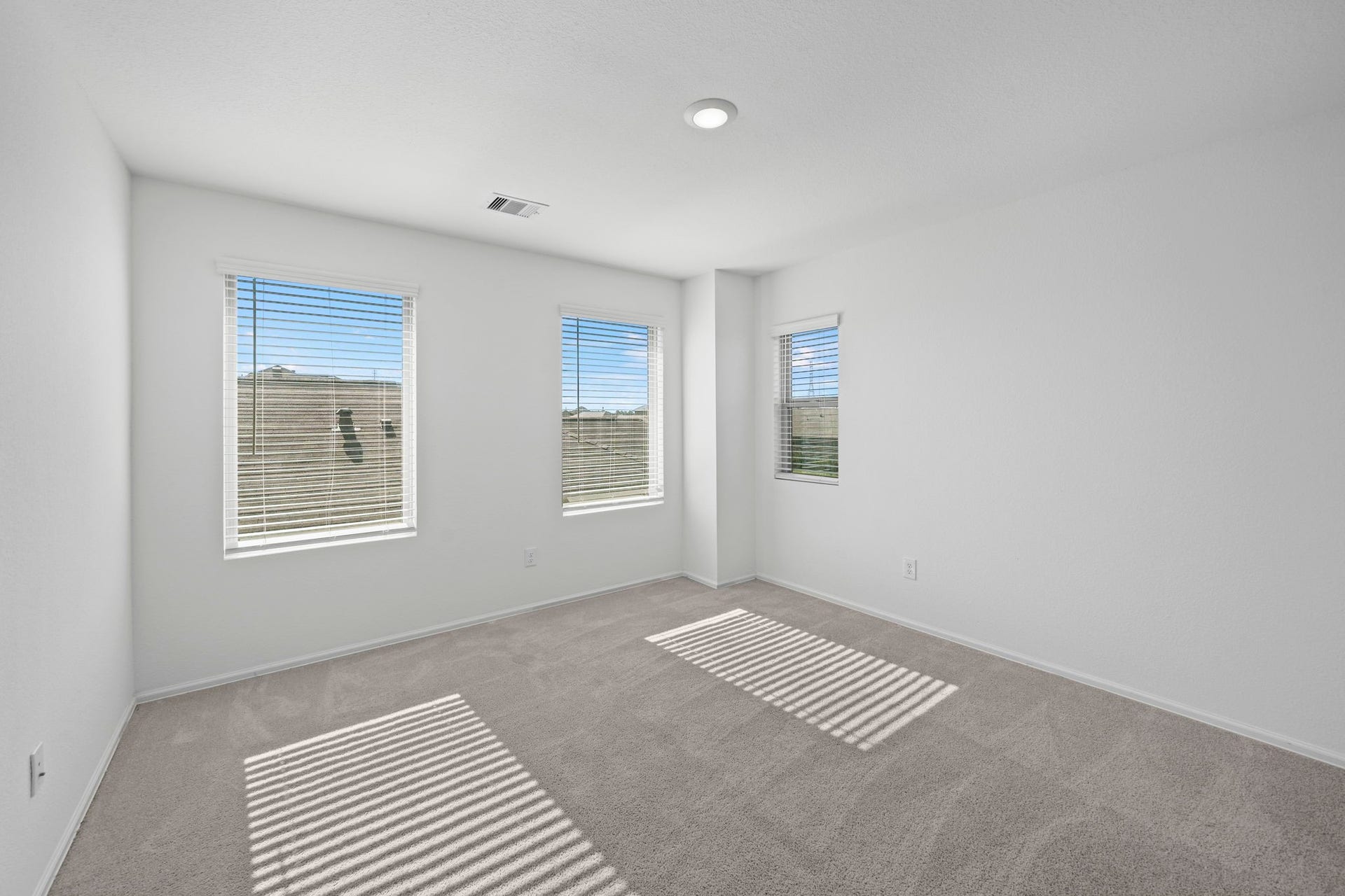 7418 Clover Chase Drive, Katy, TX 77493 Upstairs game room area