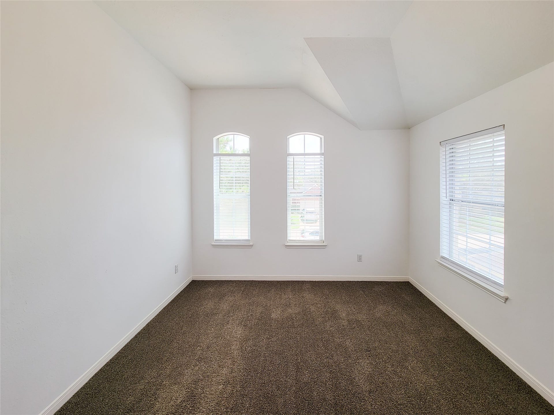 11333 Easton Springs Drive, Pearland, TX 77584