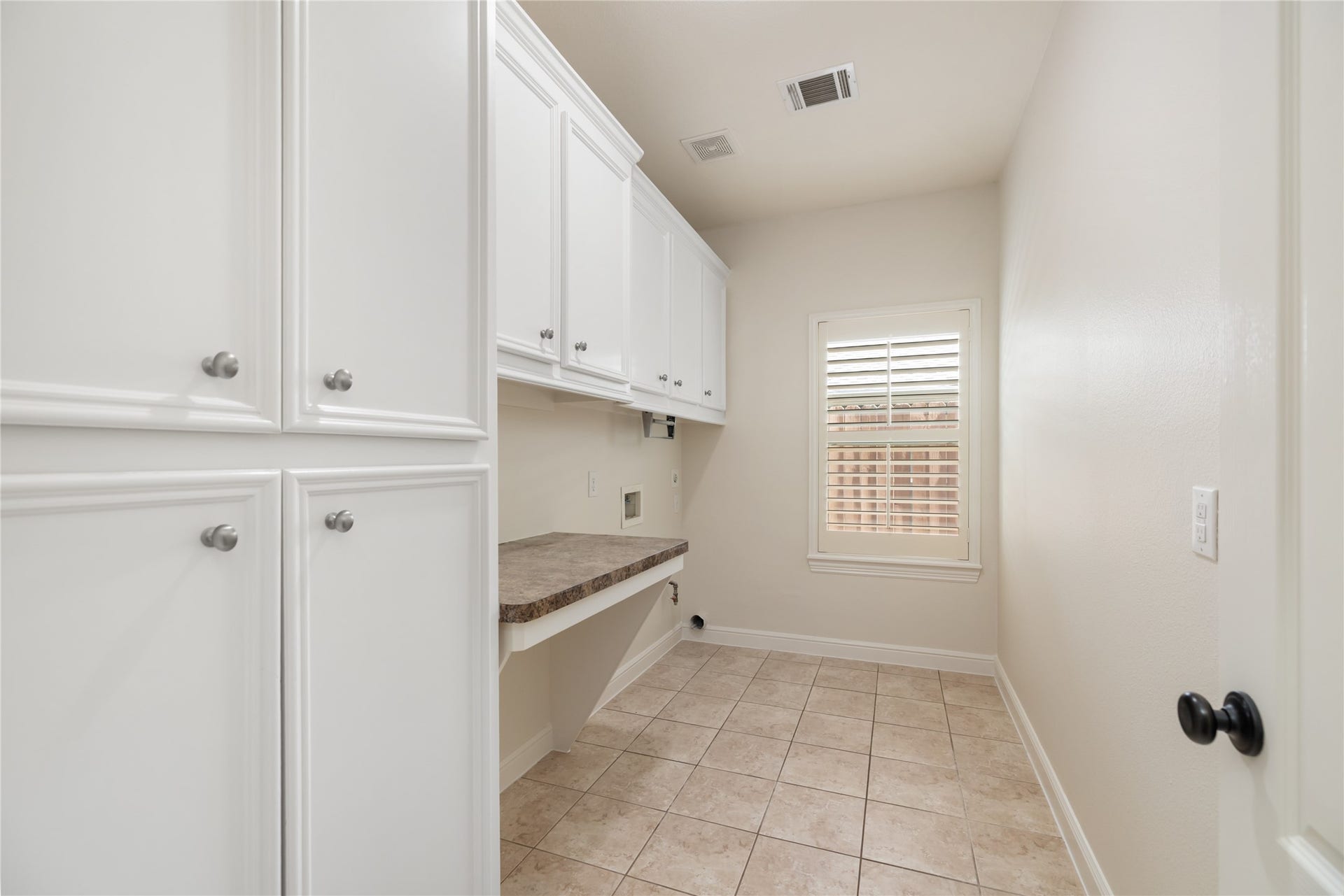 Indoor utility room