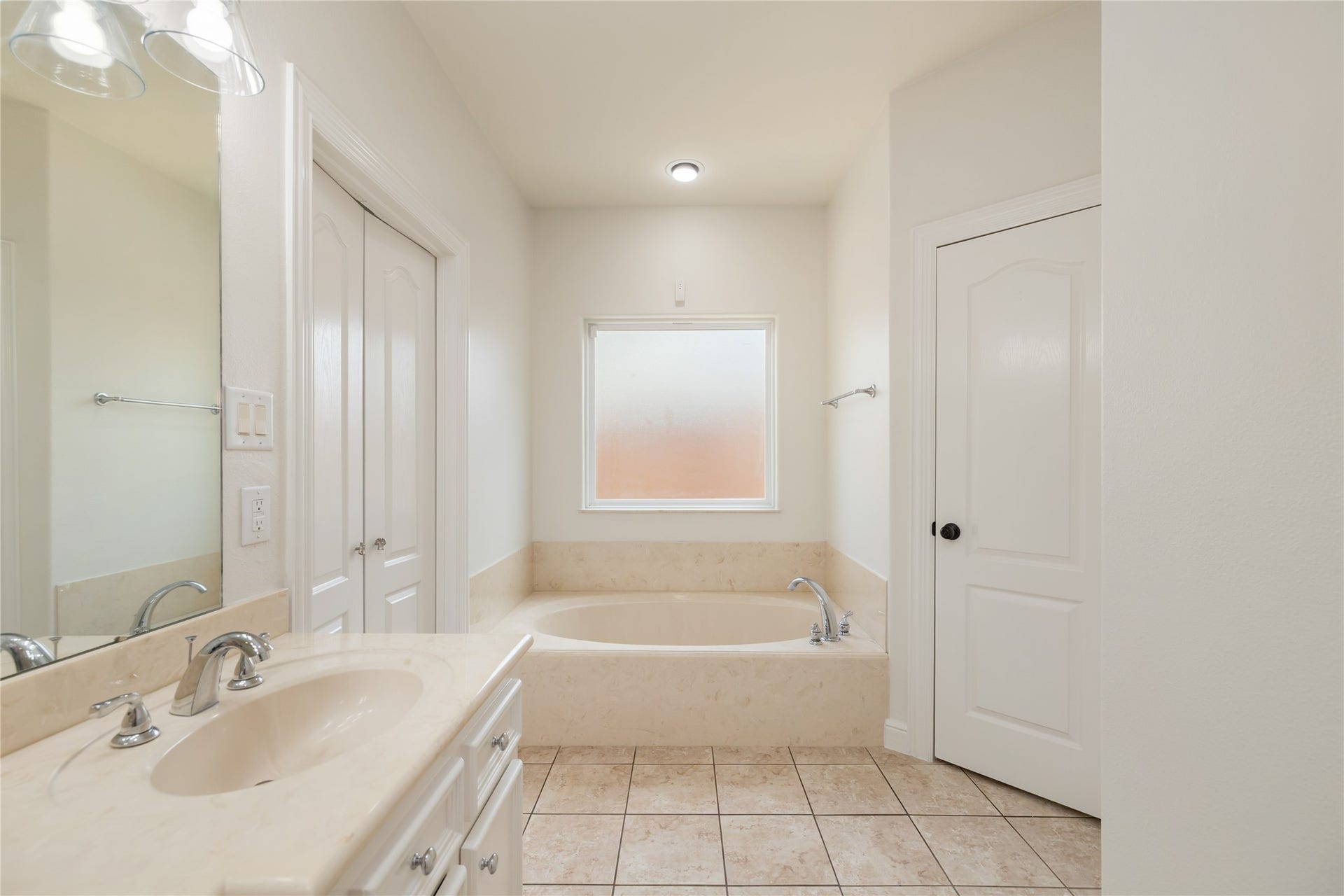 9406 Bevlyn Drive, Houston, TX 77025