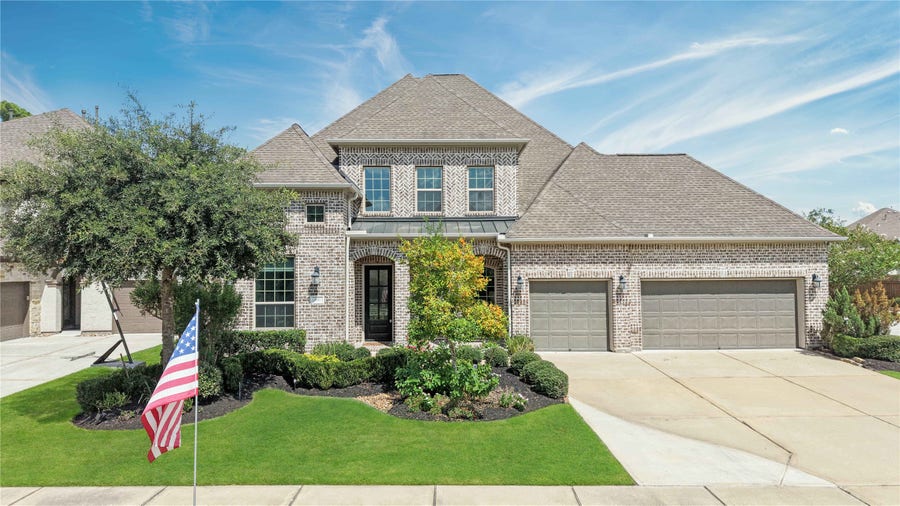 Property photo for 4018 Northern Spruce Drive, Spring, TX