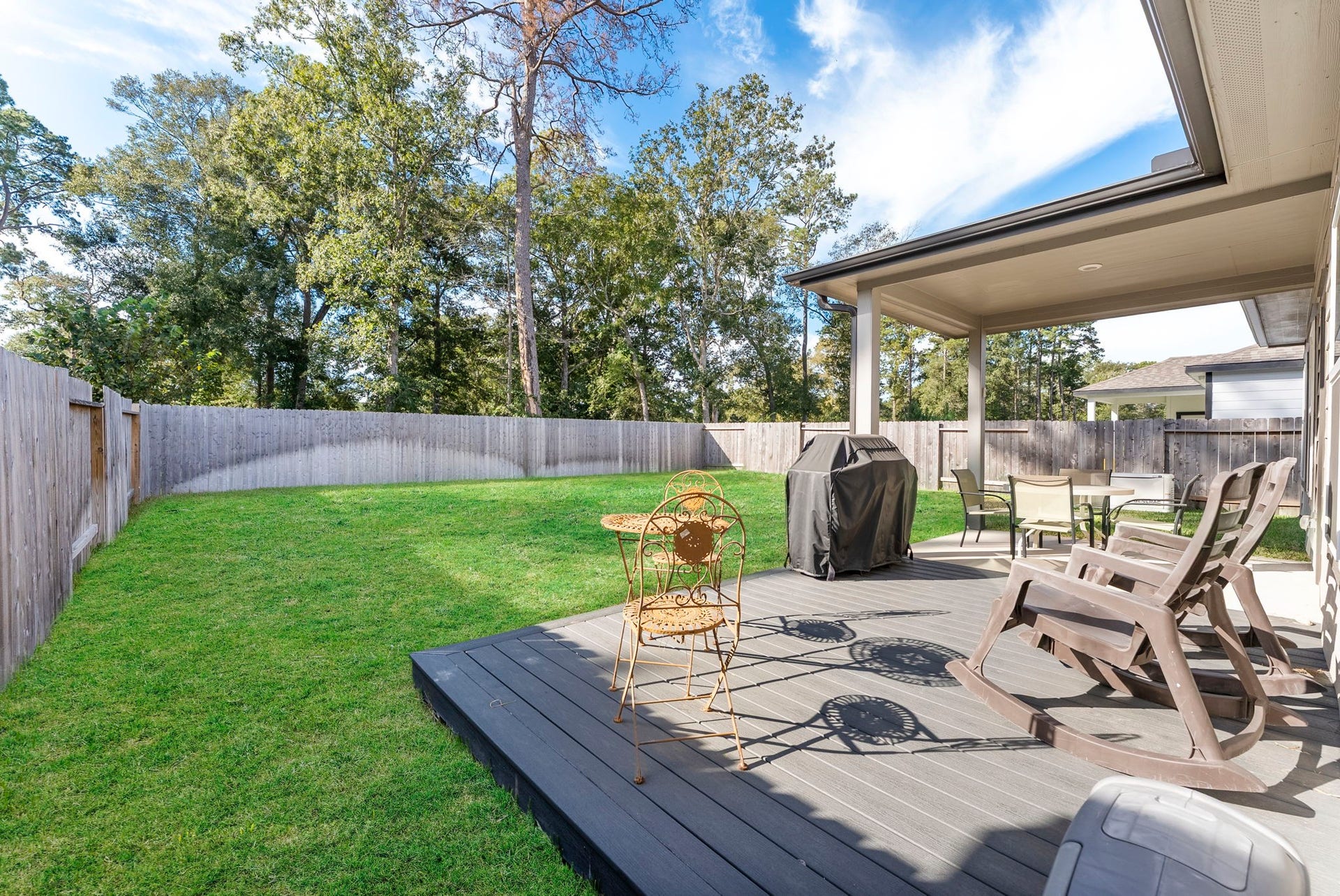 16998 Hazelnut Drive, Conroe, TX 77302 Extended back patio.