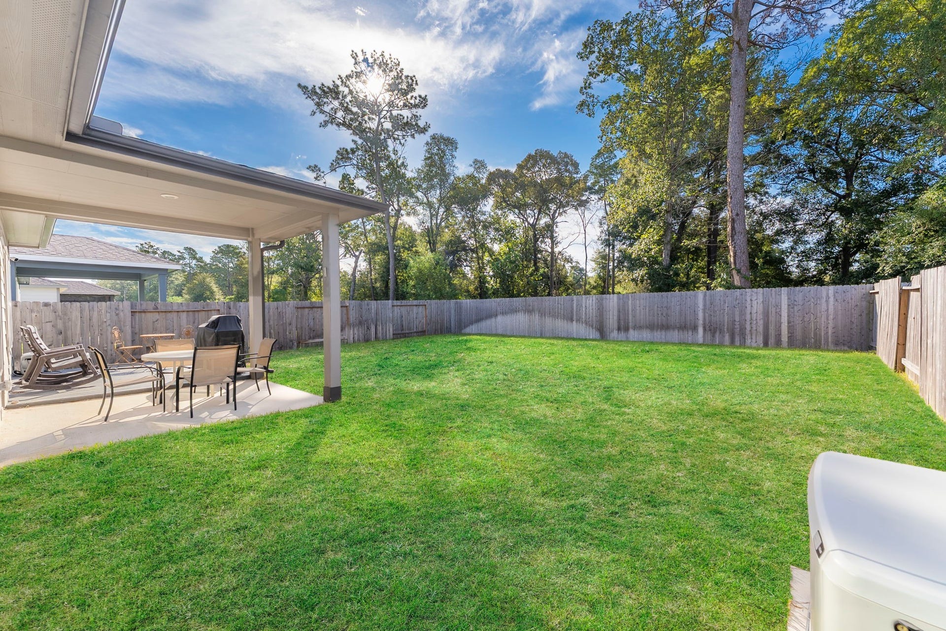 16998 Hazelnut Drive, Conroe, TX 77302 Covered patio.