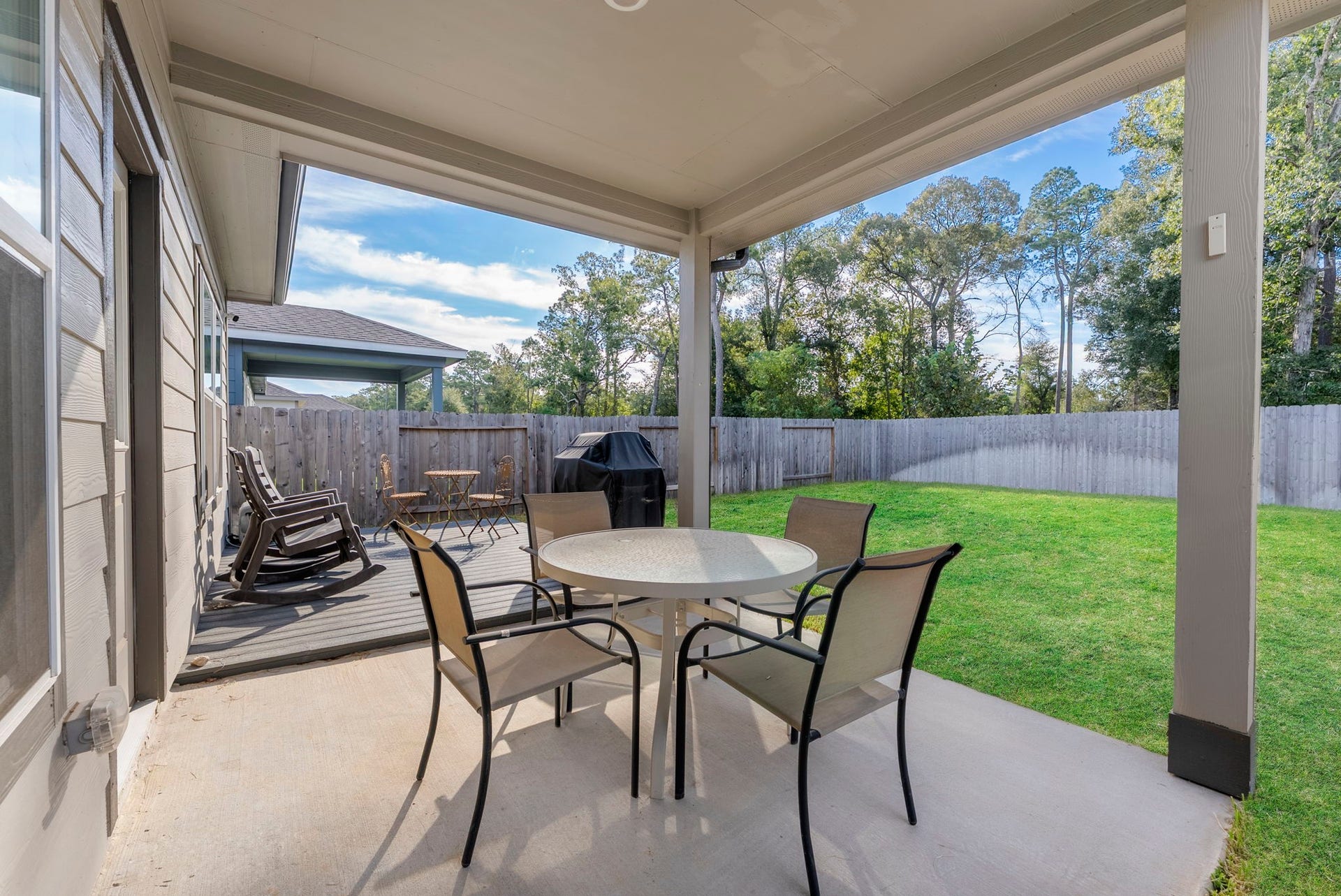 16998 Hazelnut Drive, Conroe, TX 77302 Covered patio.