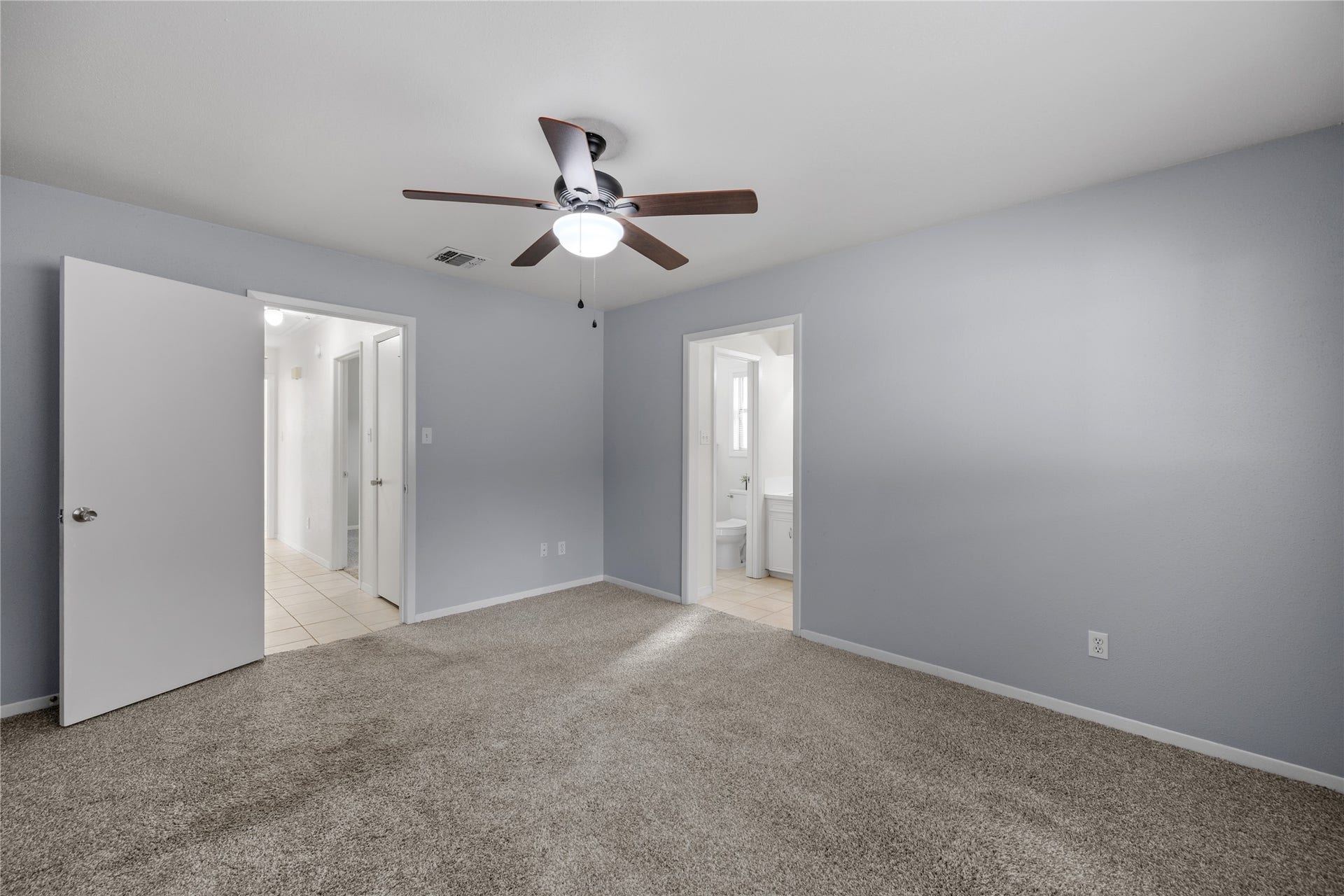 3926 Marilyn Street, Rosenberg, TX 77471 Another view of the primary bedroom