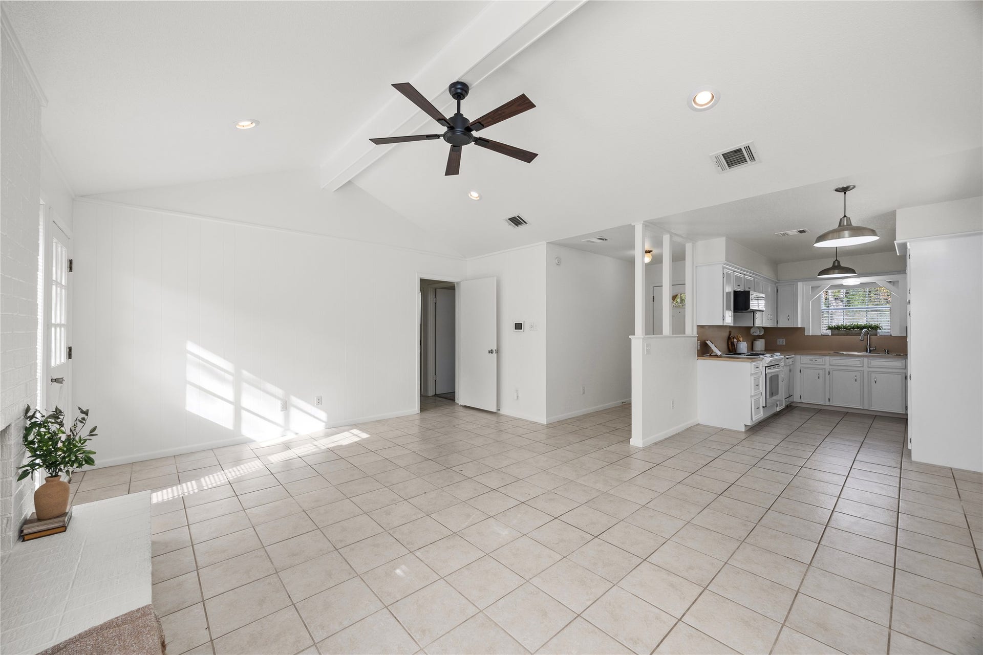 3926 Marilyn Street, Rosenberg, TX 77471 3926 Marilyn Street, Rosenberg, TX 77471