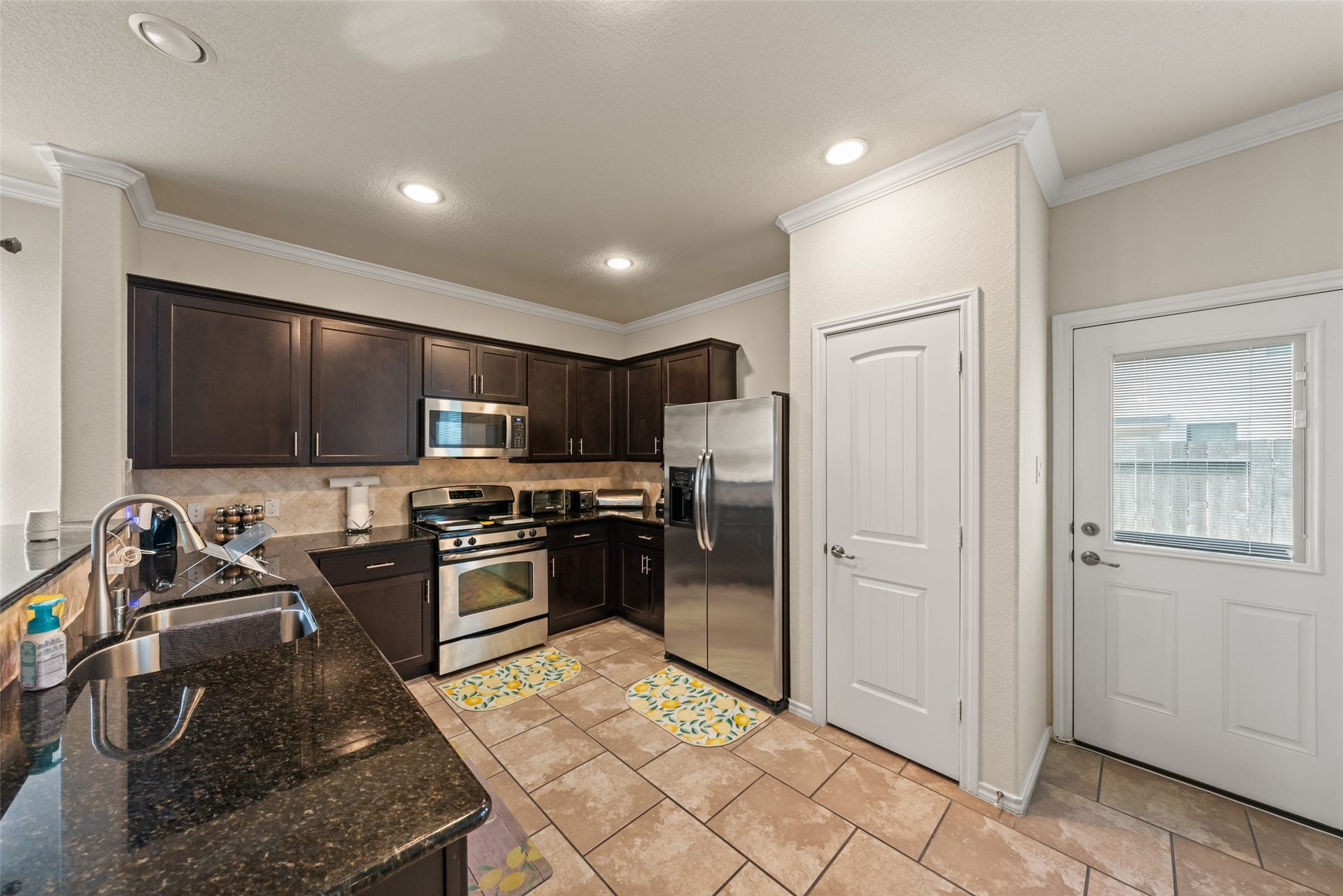 8903 River Dale Canyon Lane, Humble, TX 77338 8903 River Dale Canyon Lane, Humble, TX 77338