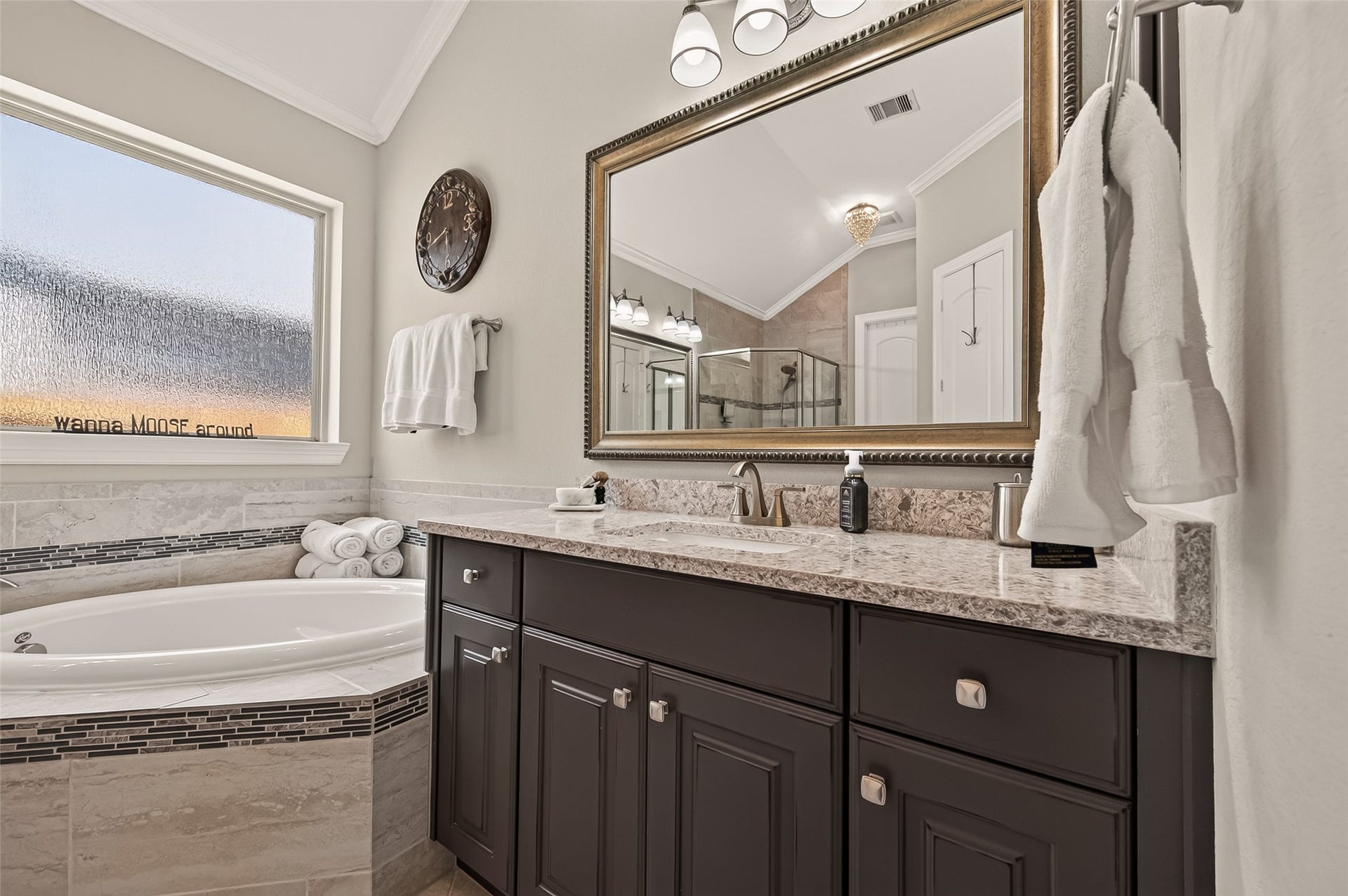 3728 Forest Brook Lane, Spring, TX 77386 Primary Bedroom Ensuite Bath
