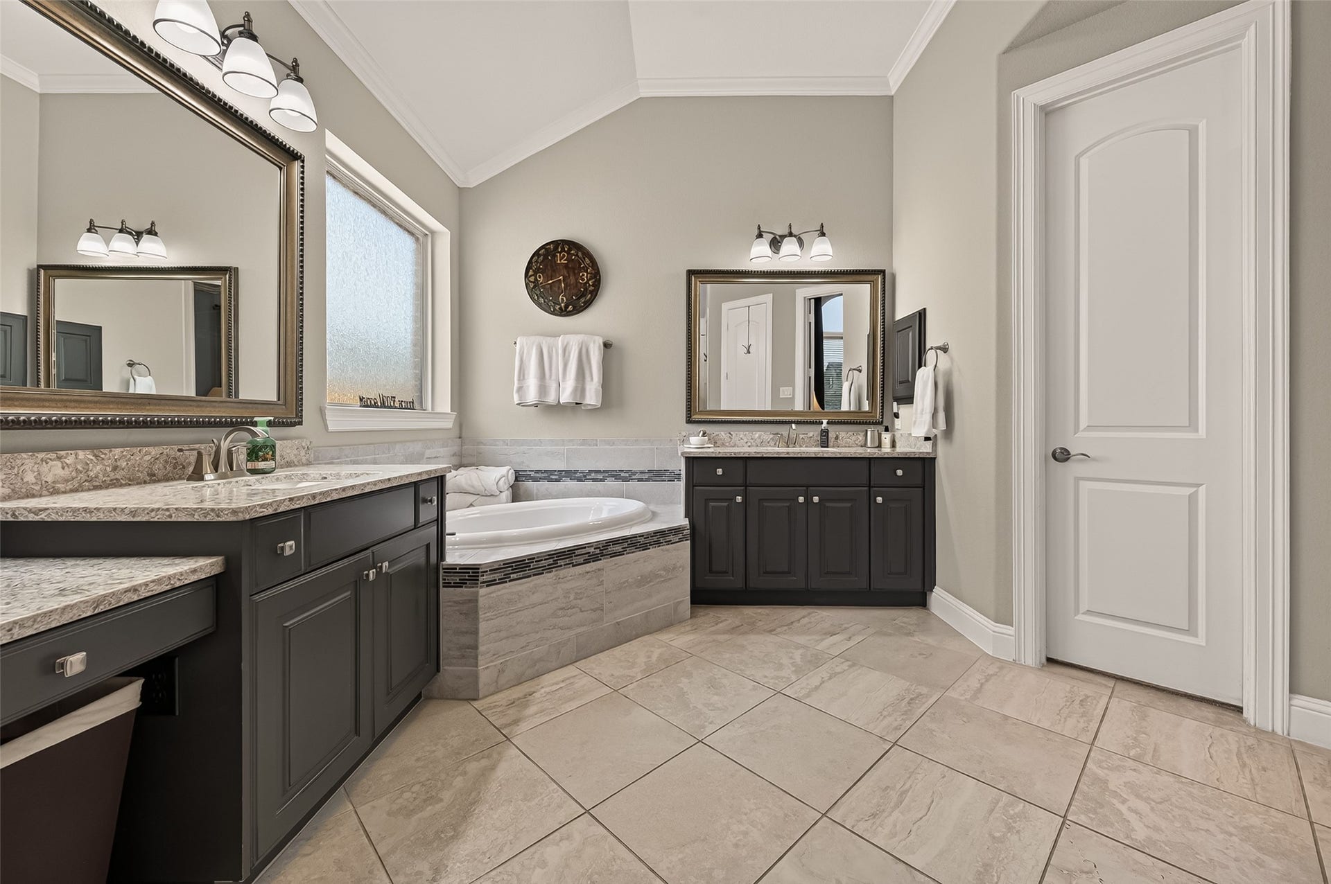 3728 Forest Brook Lane, Spring, TX 77386 Primary Bedroom Ensuite Bath
