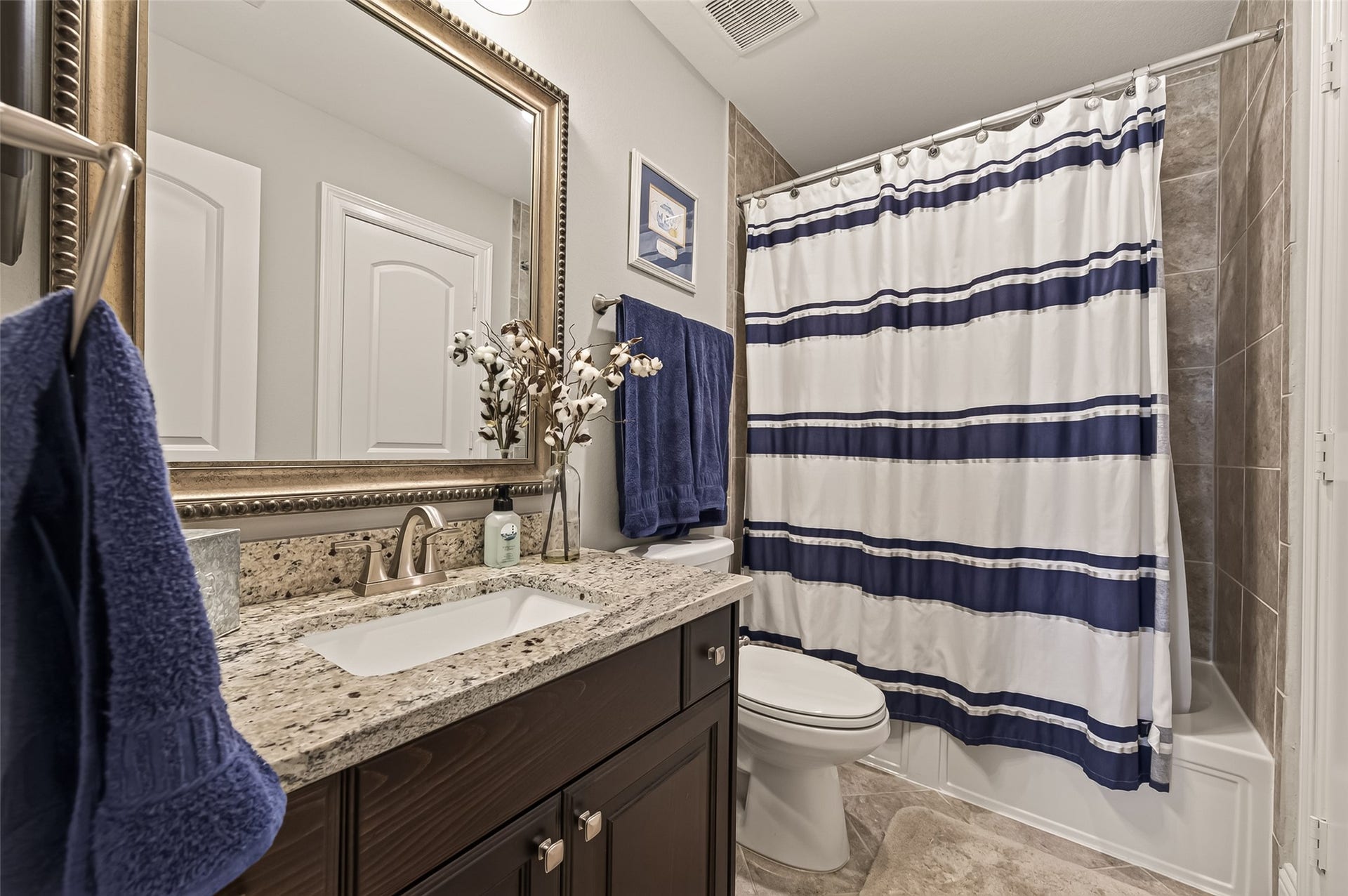 3728 Forest Brook Lane, Spring, TX 77386 Secondary Bedroom 2 Ensuite Bath