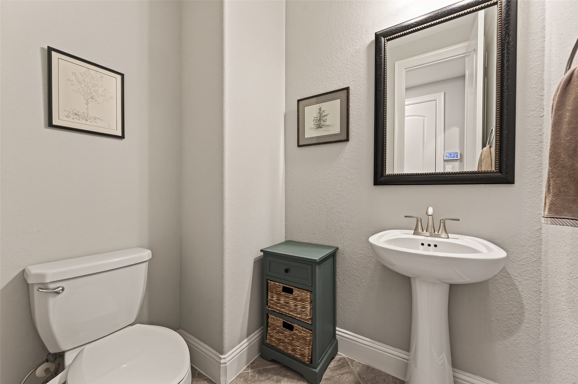 3728 Forest Brook Lane, Spring, TX 77386 Half Bath