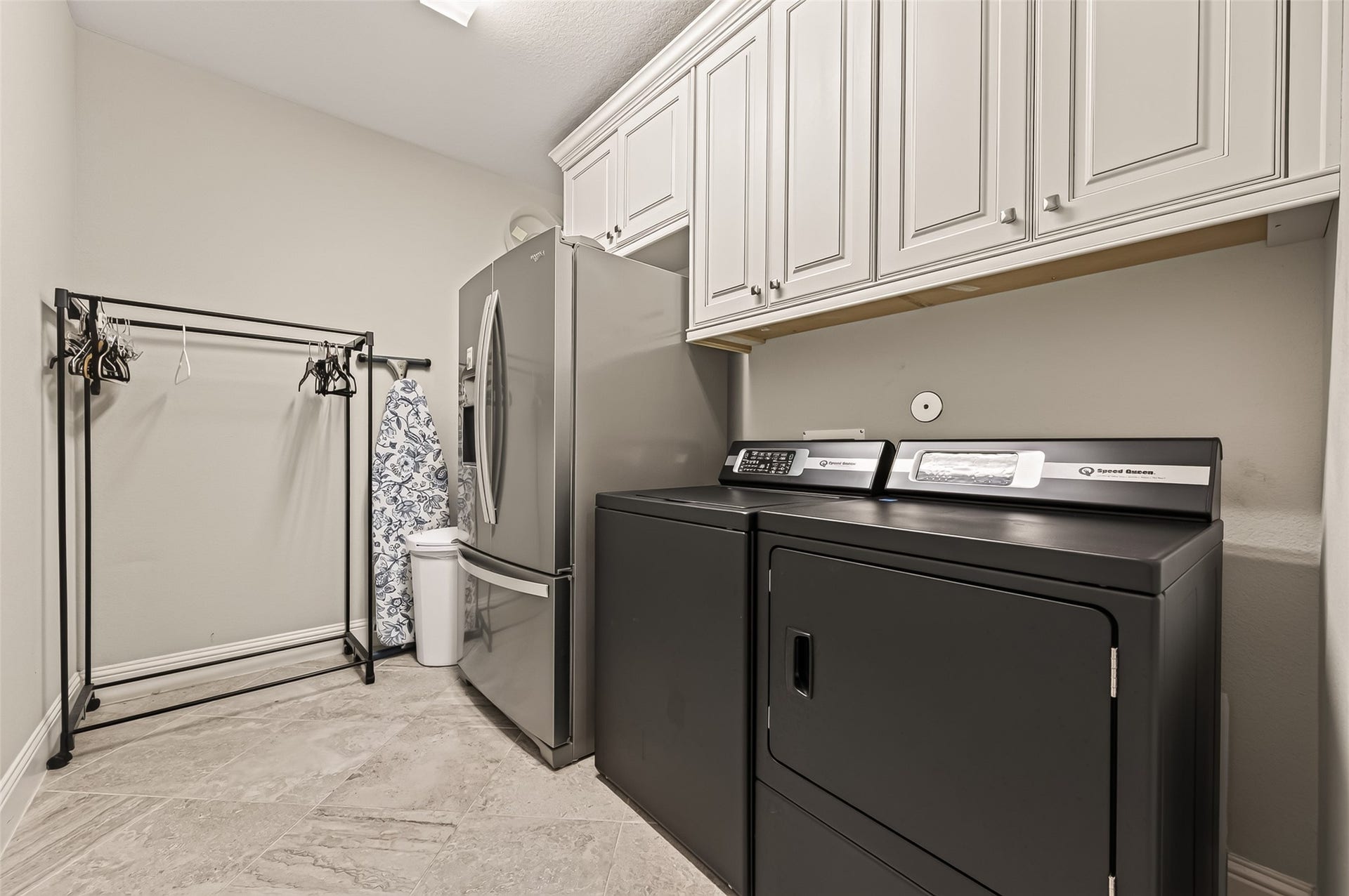3728 Forest Brook Lane, Spring, TX 77386 Laundry