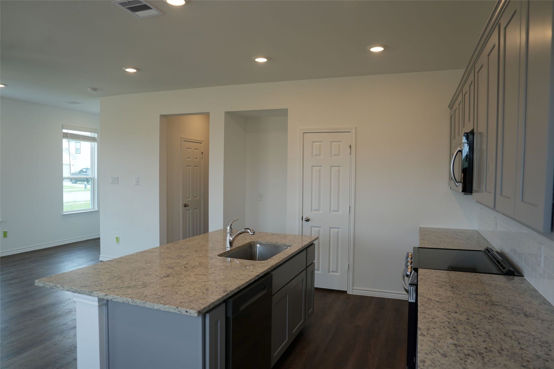 408 Cedar Chase Court, Dayton, TX 77535 representative photo
