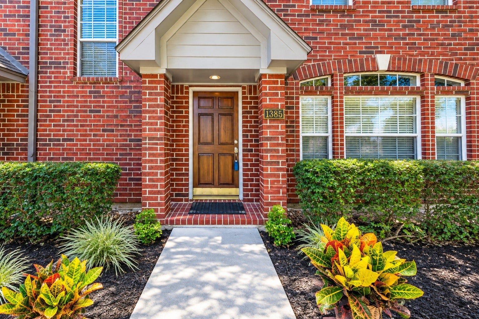 1385 El Camino Village Drive, Webster, TX 77058 1385 El Camino Village Drive, Webster, TX 77058