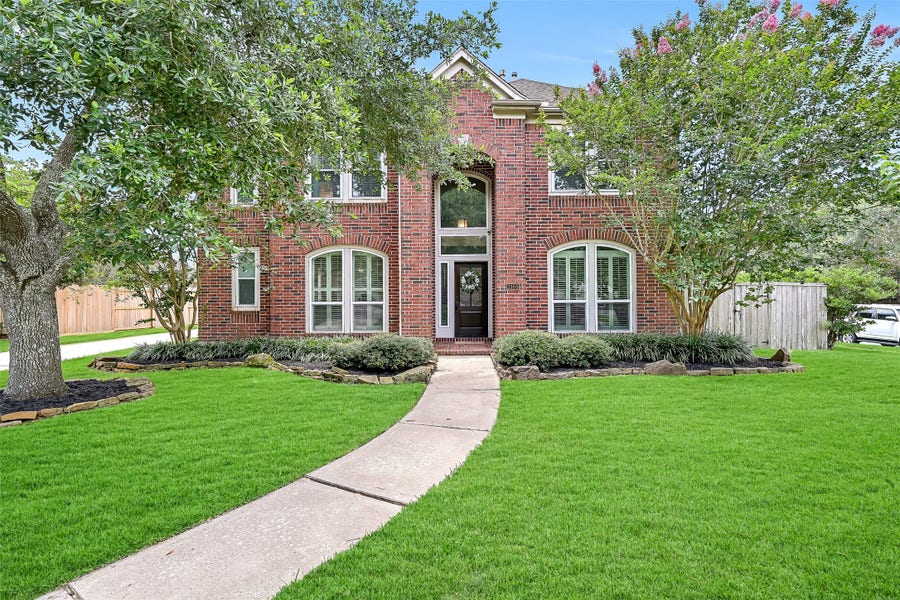 Property photo for 3105 Autumn Leaf Drive, Friendswood, TX