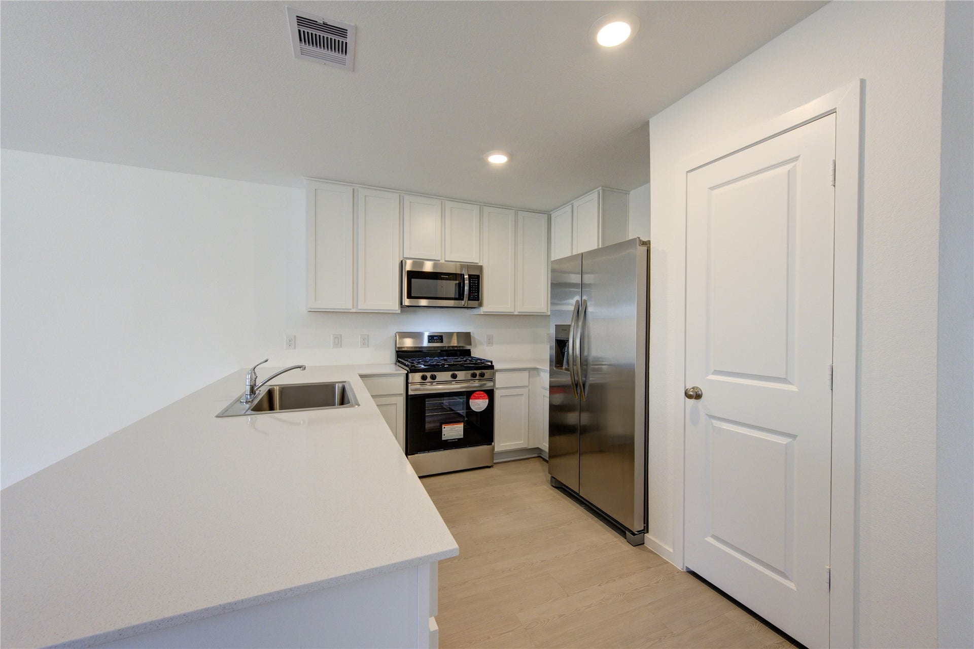 21218 Fieni Drive, New Caney, TX 77357 21218 Fieni Drive, New Caney, TX 77357