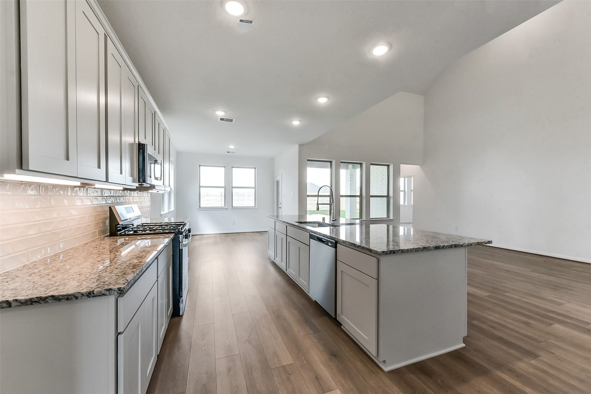 3506 Mount Scenery Lane, Dayton, TX 77535 3506 Mount Scenery Lane, Dayton, TX 77535