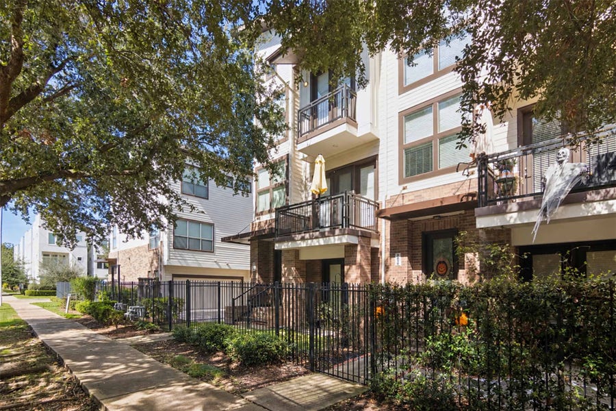 Property photo for 2811 Clay Street, Houston, TX