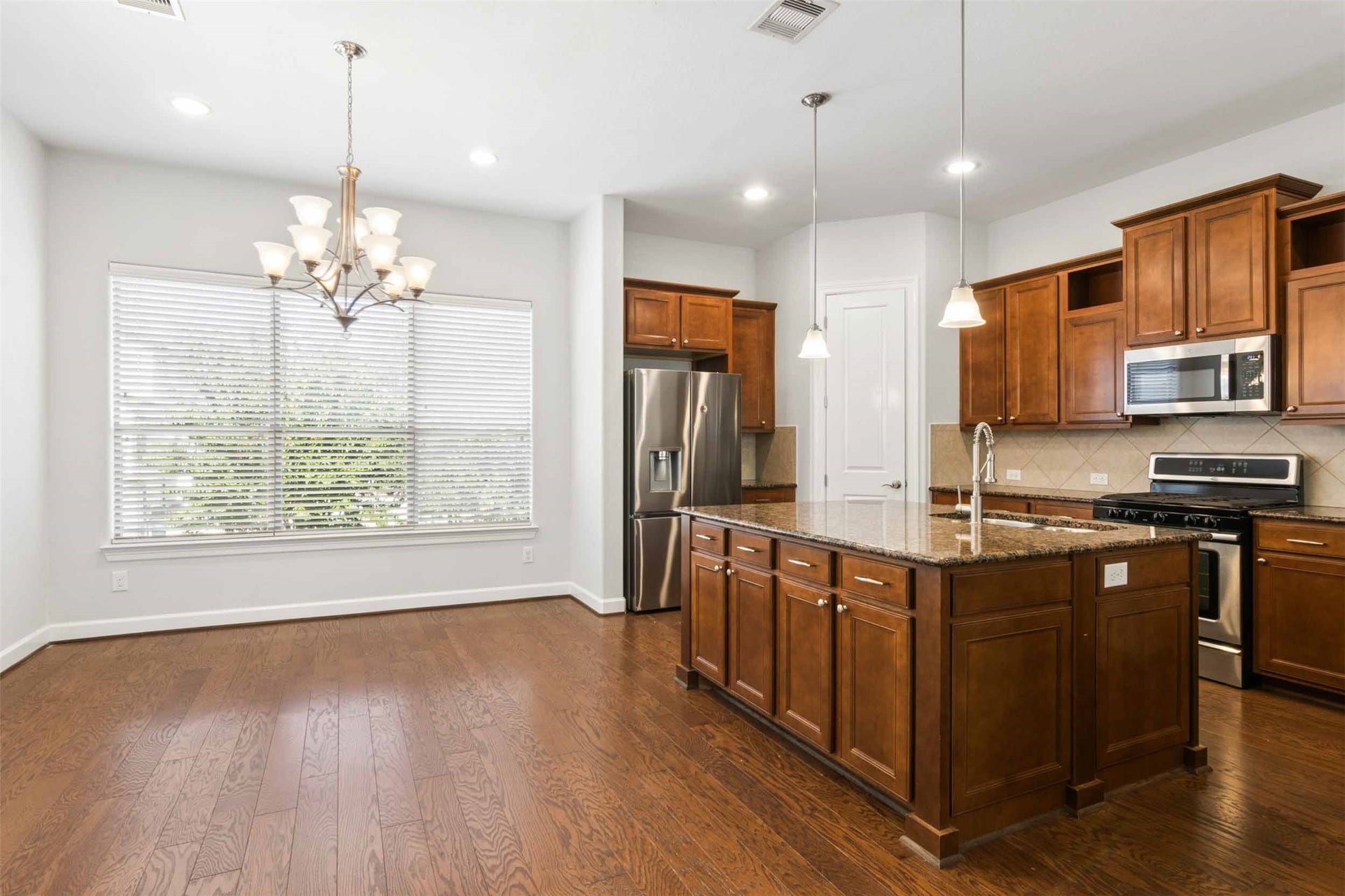 2811 Clay Street, Houston, TX 77003 Large kitchen with island and sink.