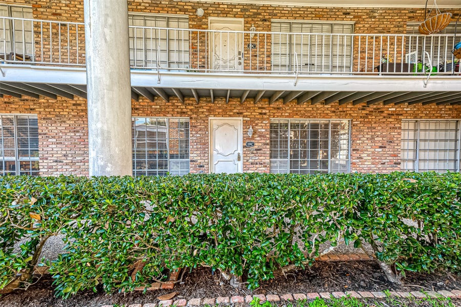 Property photo for 2101 Fountain View Drive, #19, Houston, TX