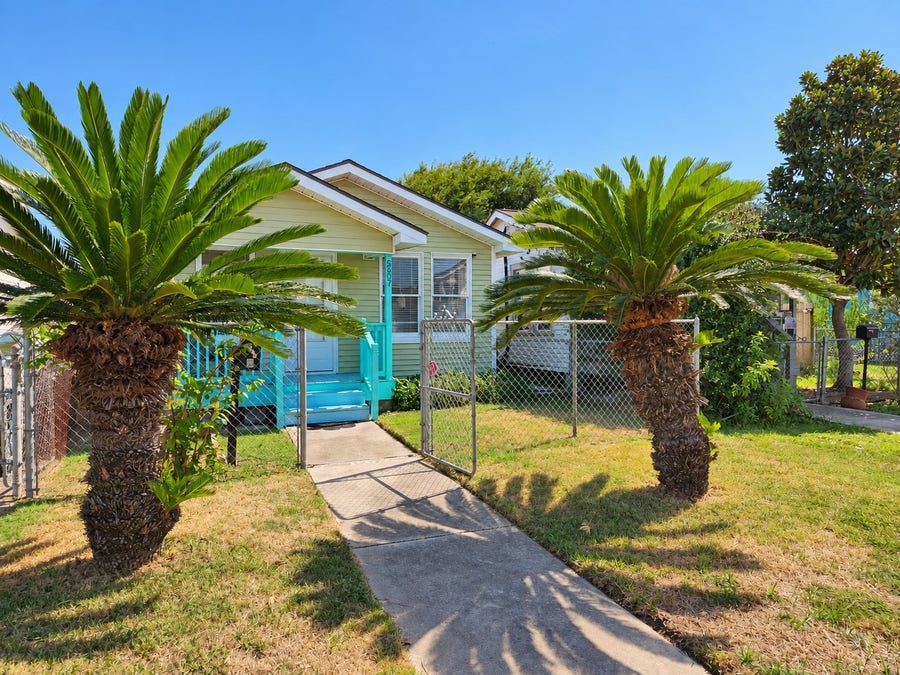 Property photo for 5507 Avenue P, Galveston, TX