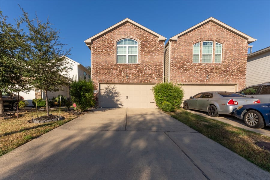 Property photo for 11413 Hackmatack Way, Houston, TX