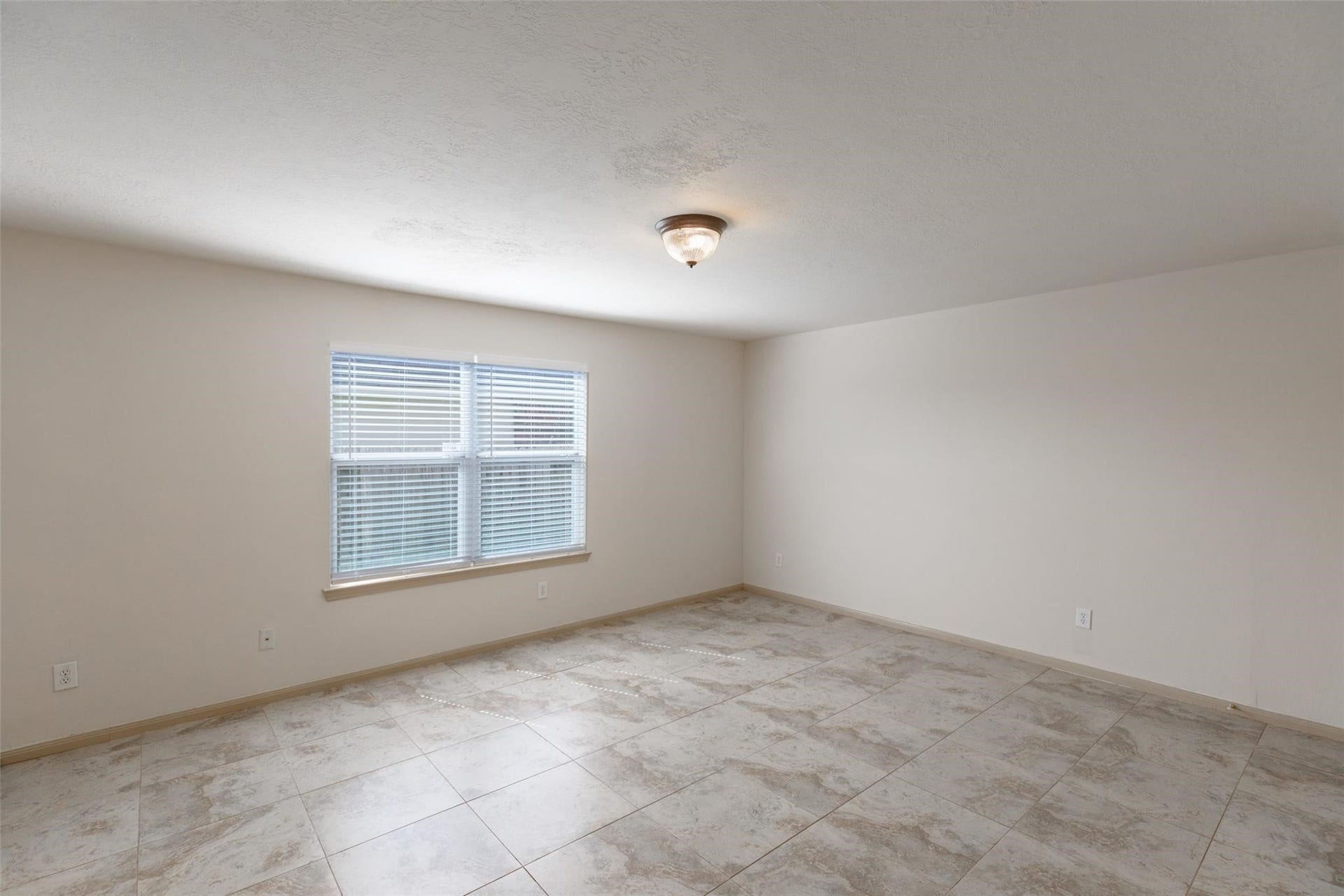 20002 Bluecreek Ridge, Katy, TX 77449 20002 Bluecreek Ridge, Katy, TX 77449