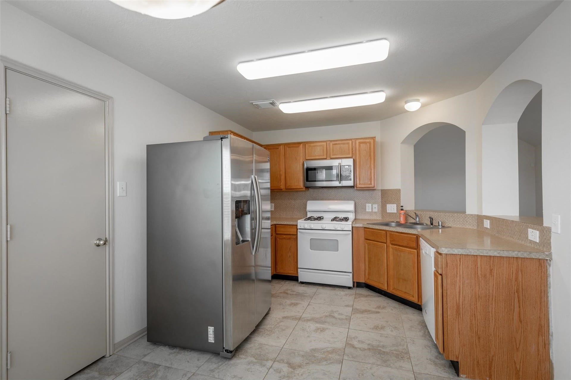 20002 Bluecreek Ridge, Katy, TX 77449 20002 Bluecreek Ridge, Katy, TX 77449