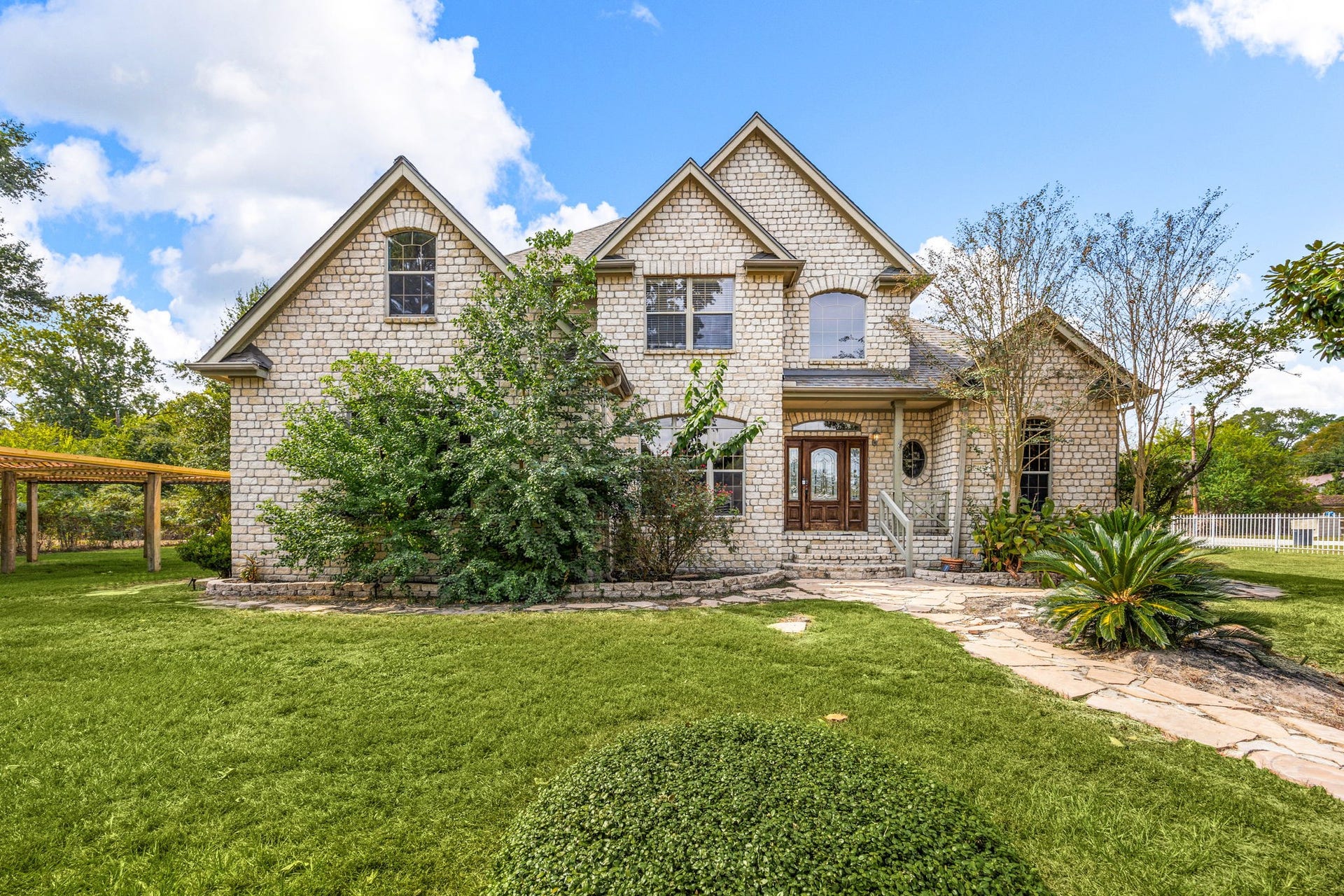 21427 Tophill Drive, Spring, TX 77388