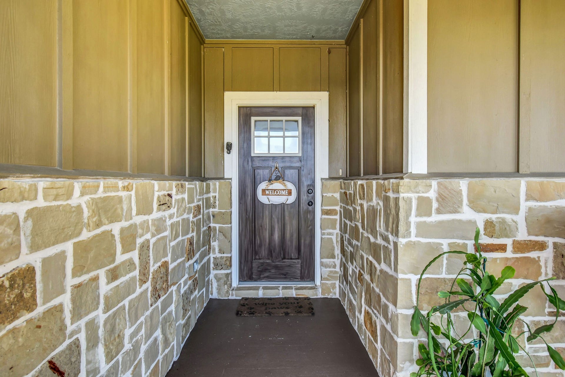 406 Wellshire Drive, West Columbia, TX 77486